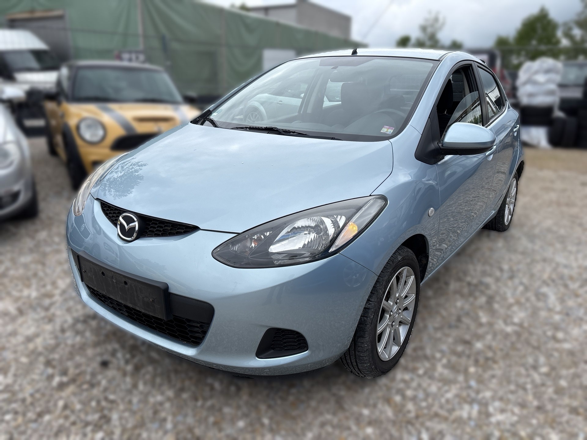 Mazda 2