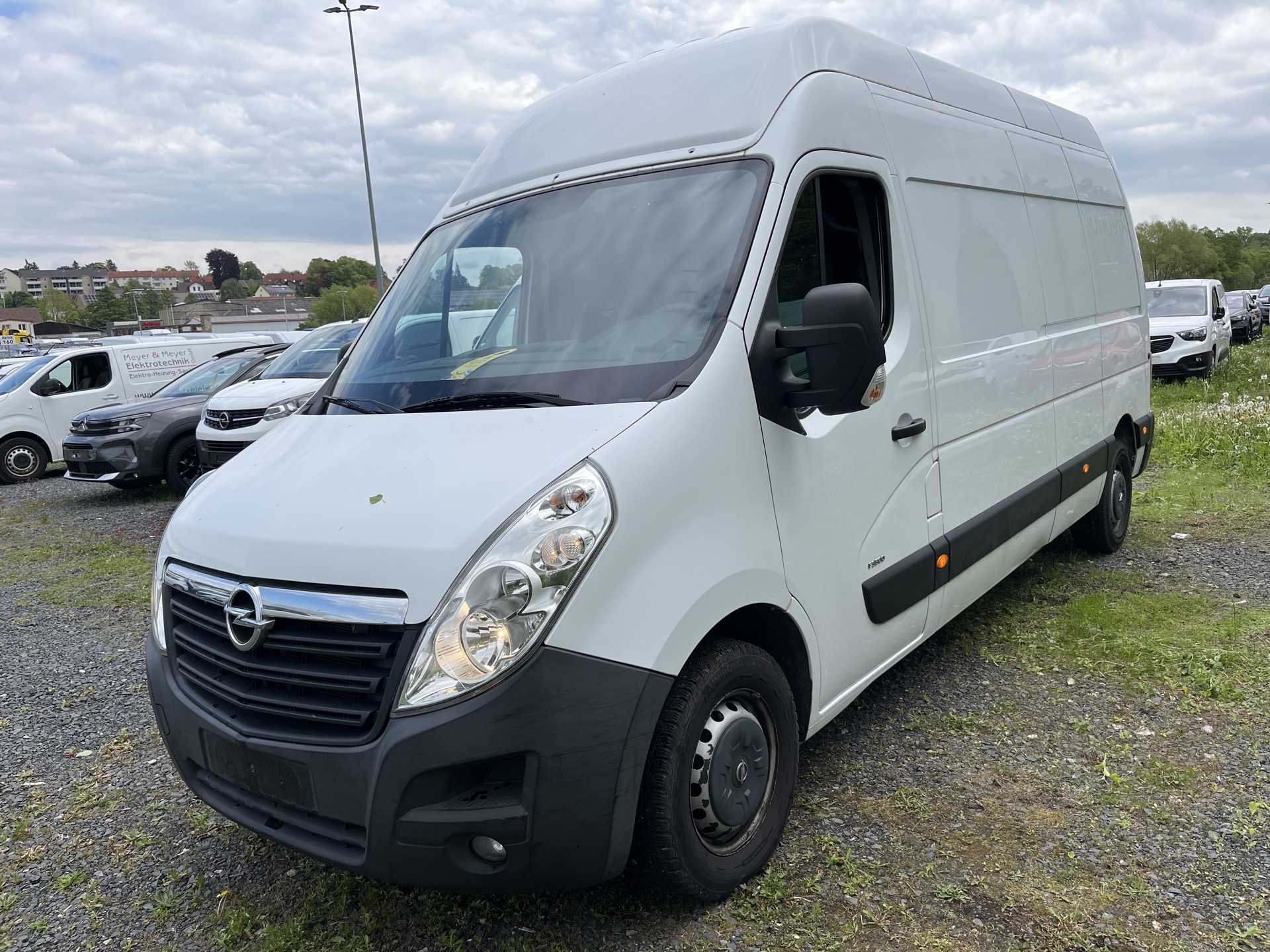 Opel Movano