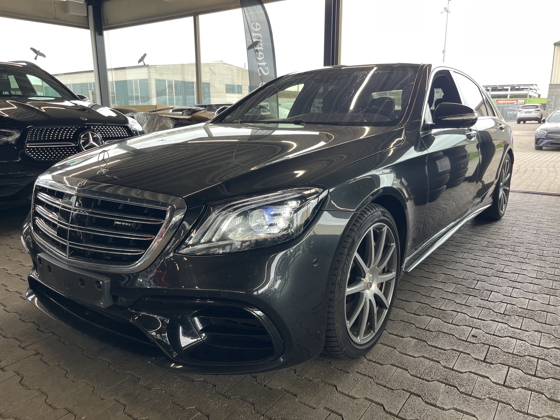 Mercedes-Benz S