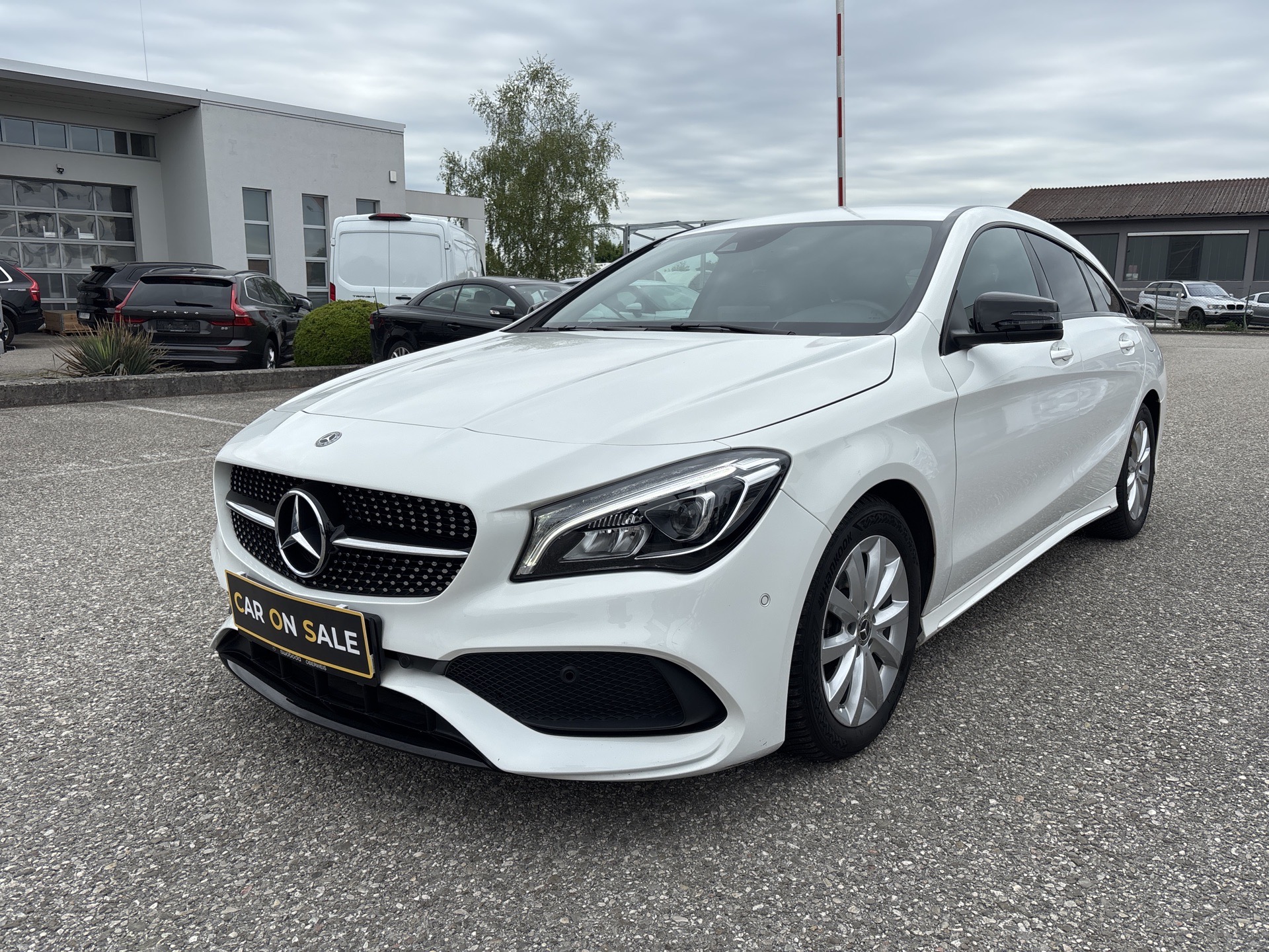 Mercedes-Benz CLA