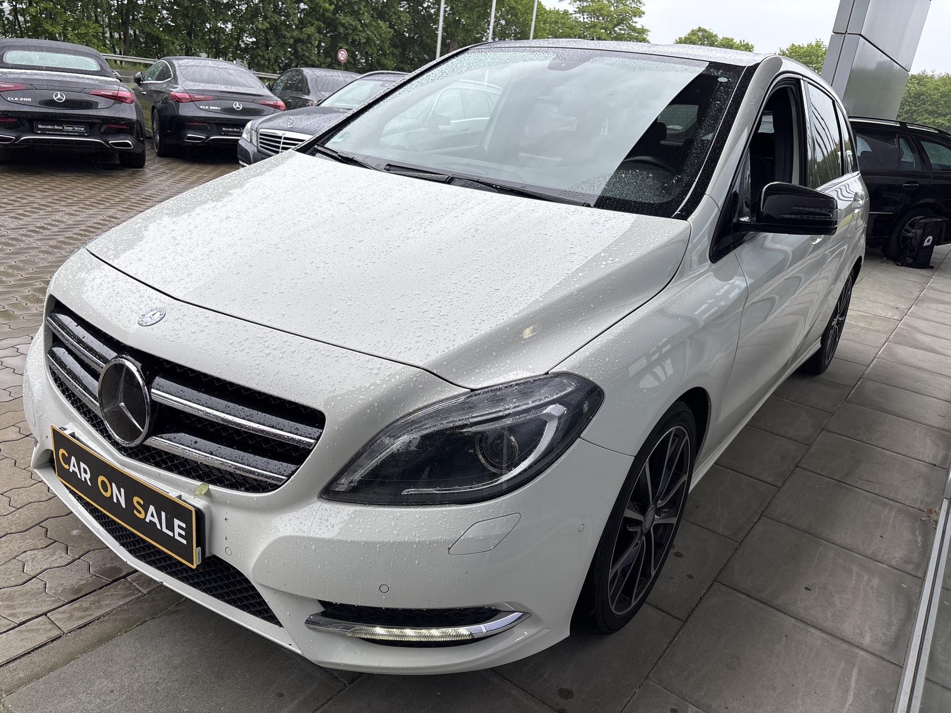 Mercedes-Benz B