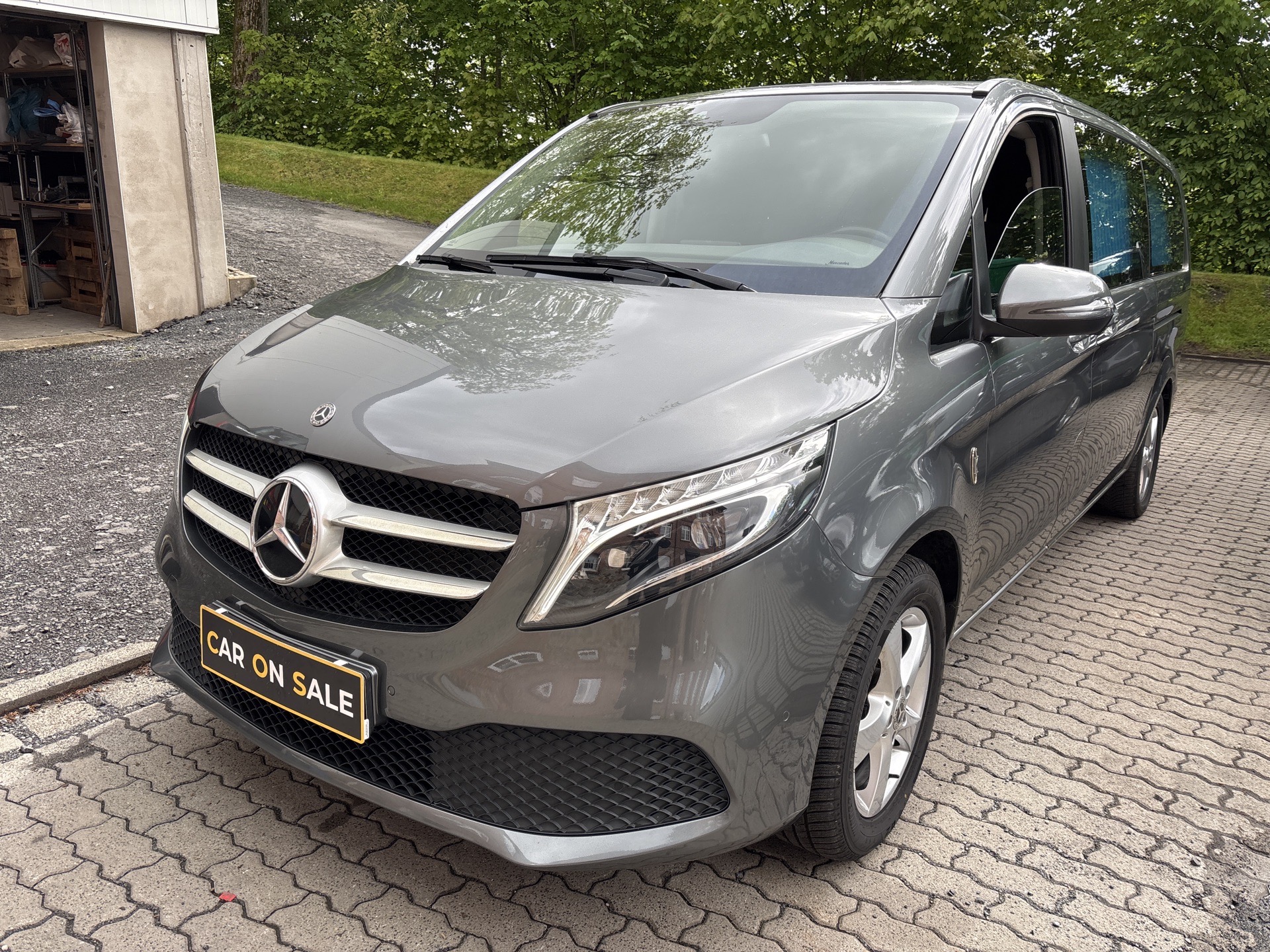 Mercedes-Benz V