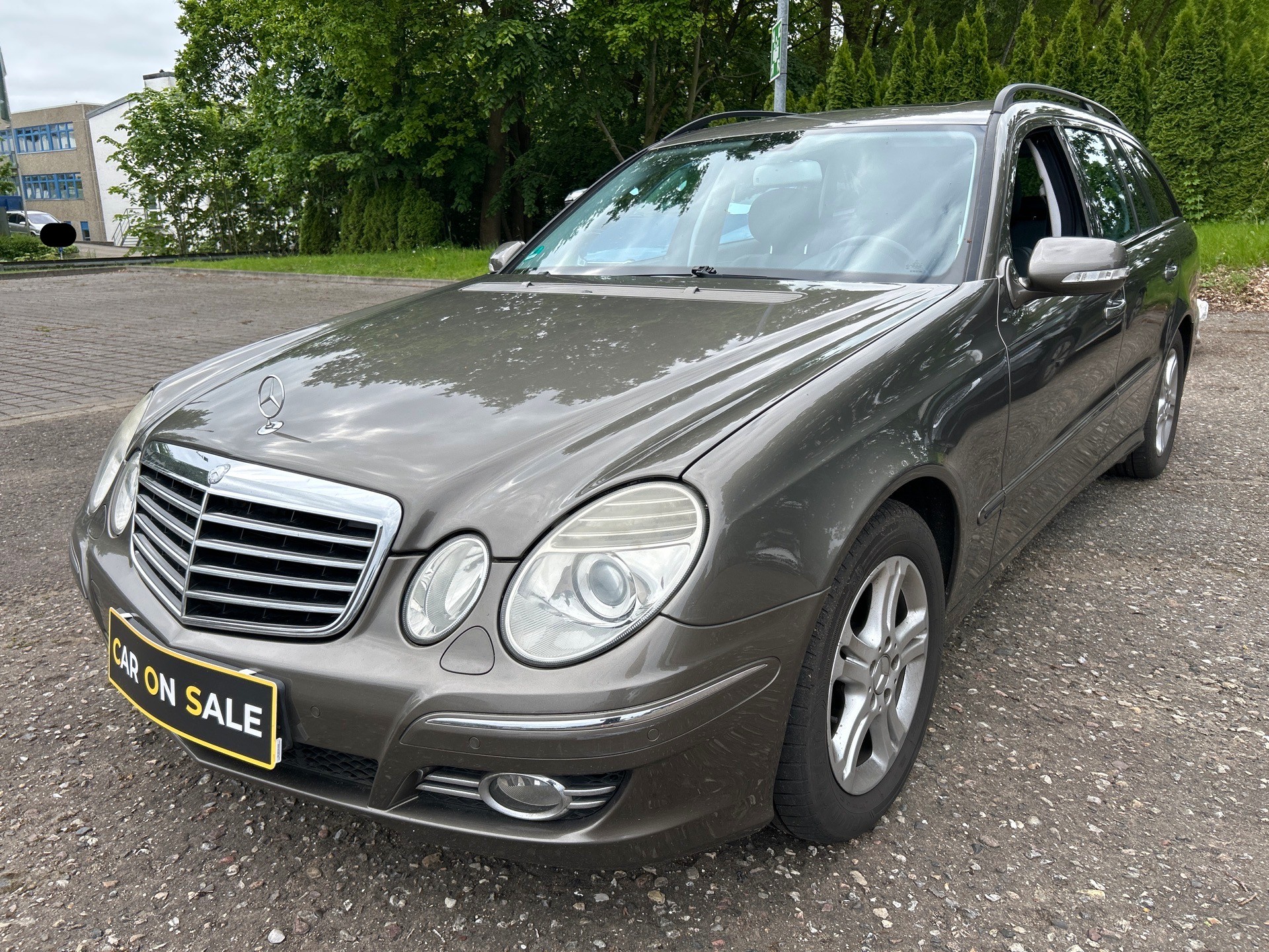 Mercedes-Benz E