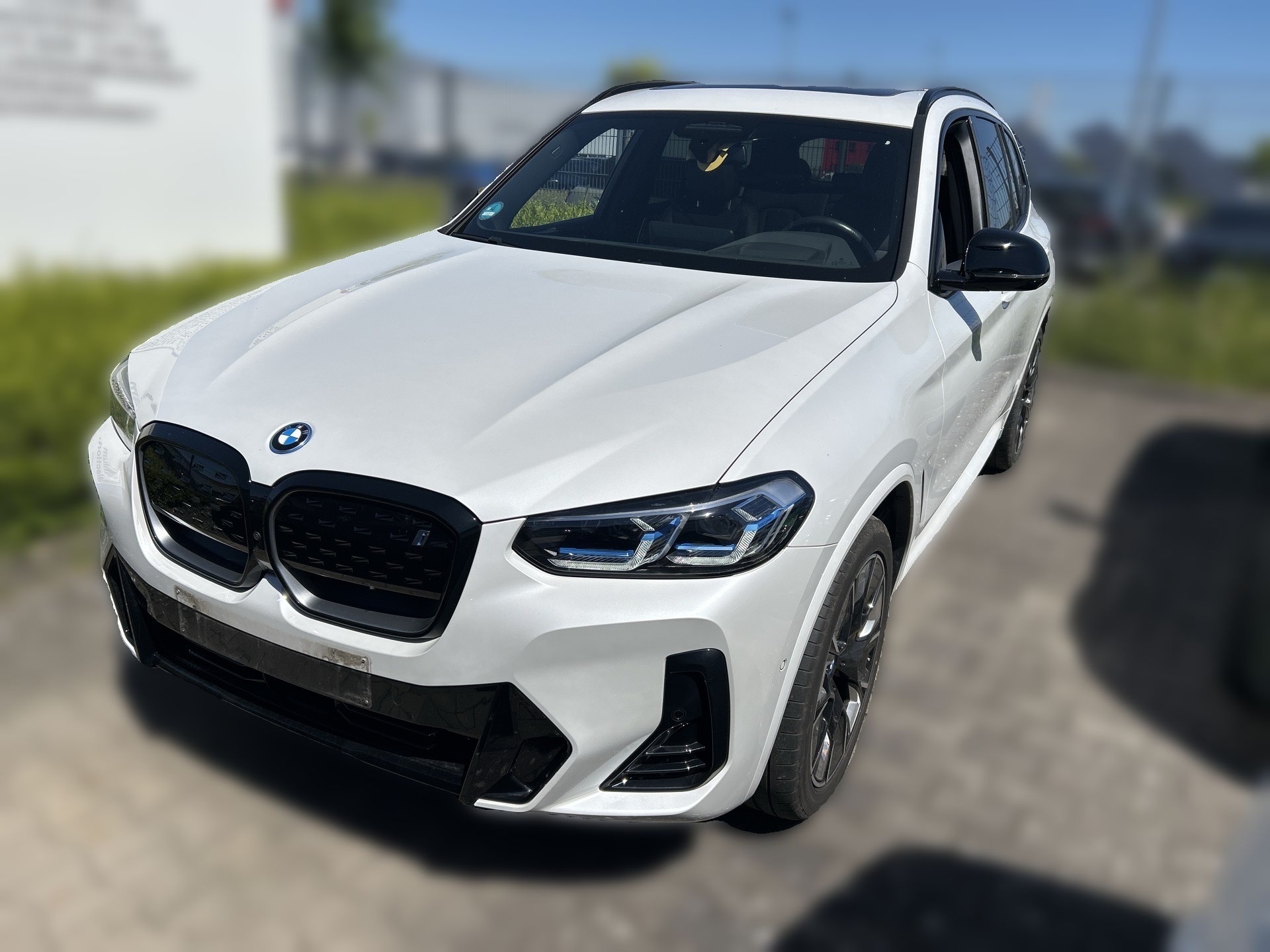 BMW iX3