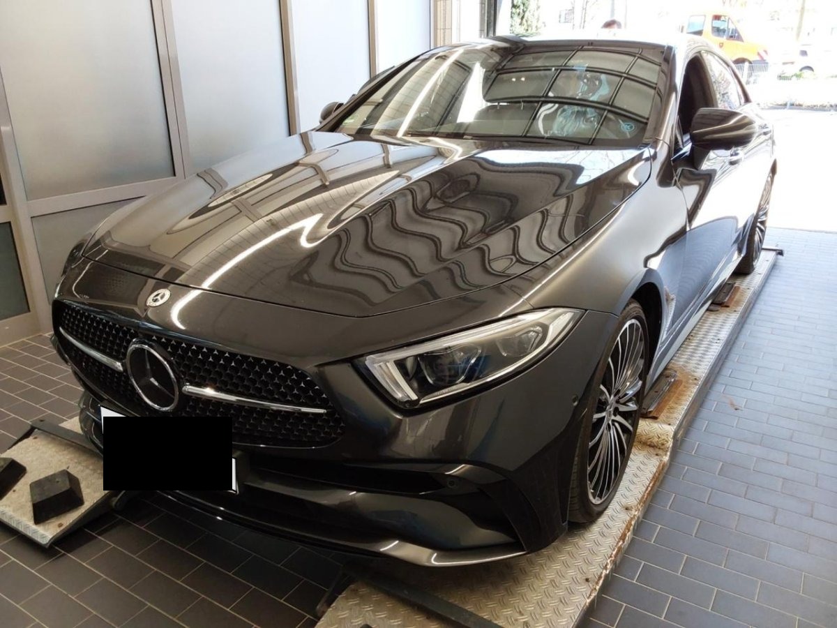 Mercedes-Benz CLS