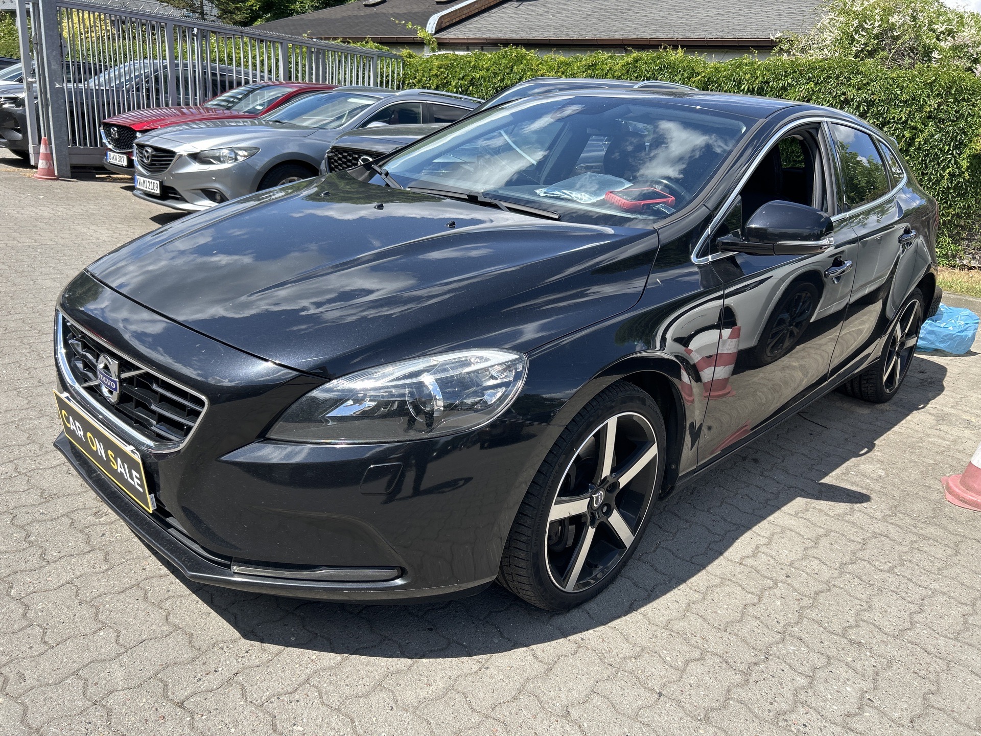 Volvo V40