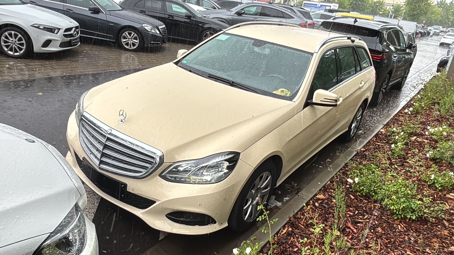 Mercedes-Benz E