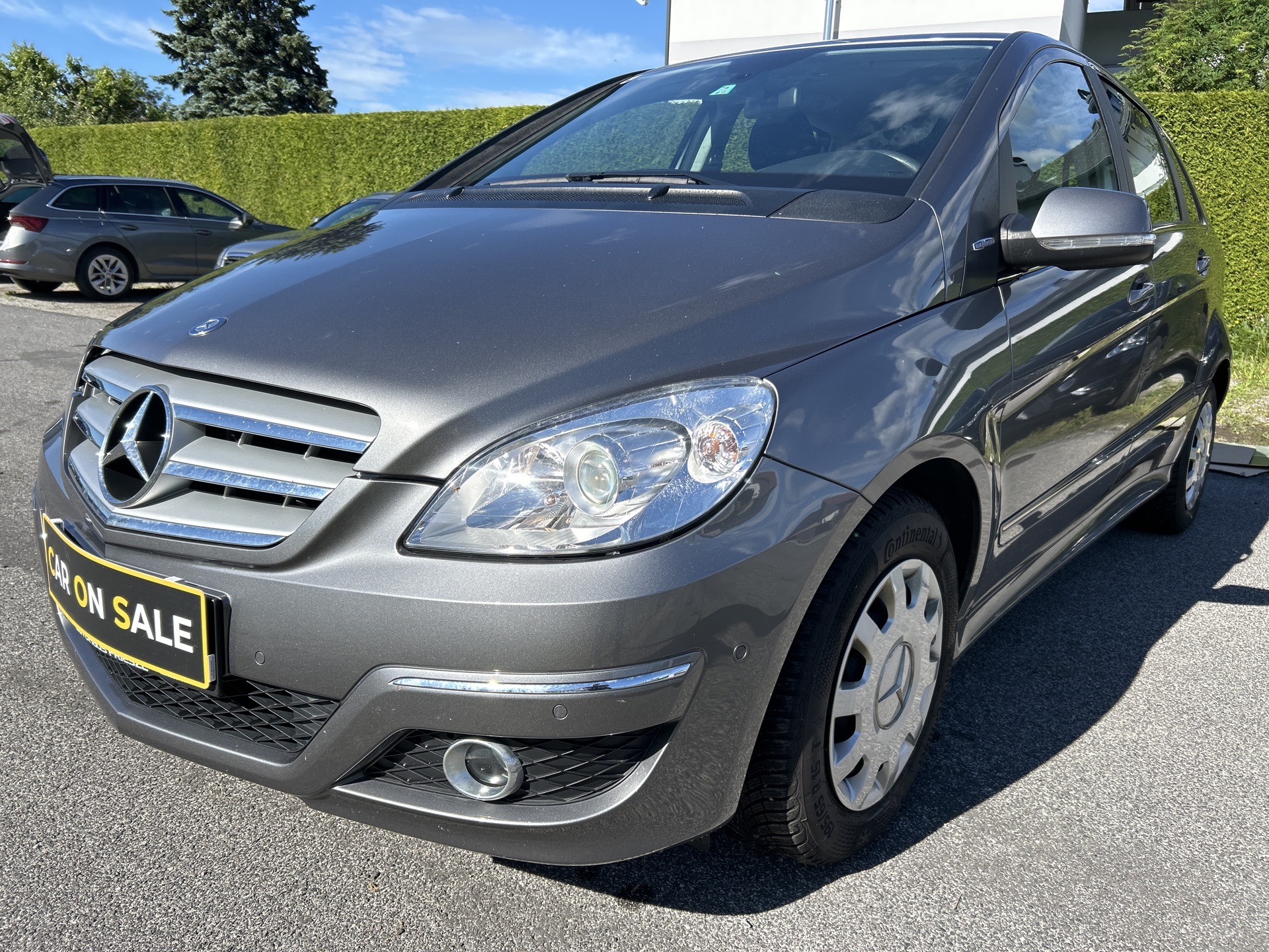 Mercedes-Benz B