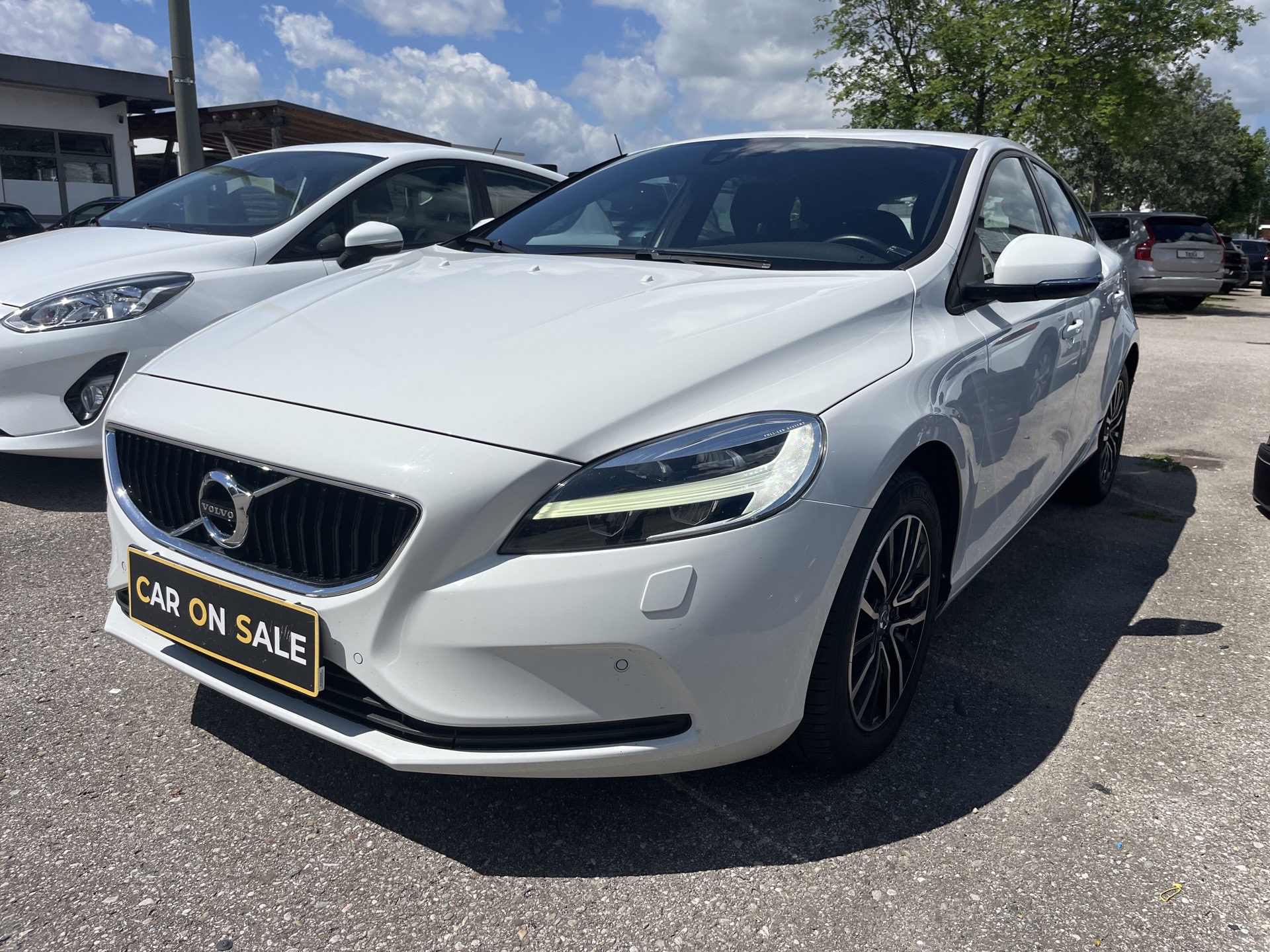 Volvo V40