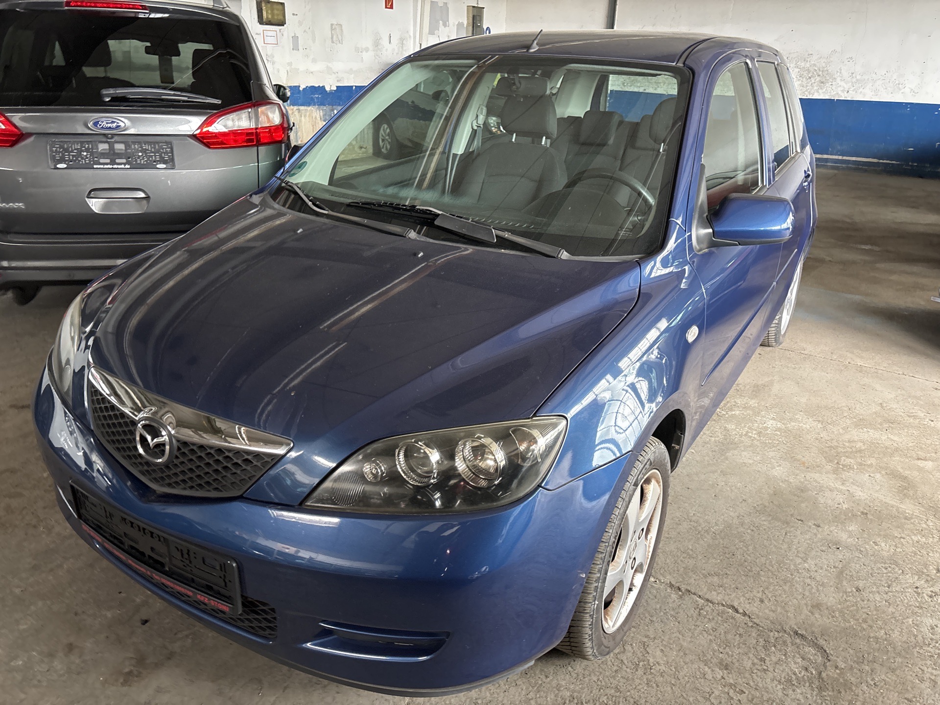 Mazda 2