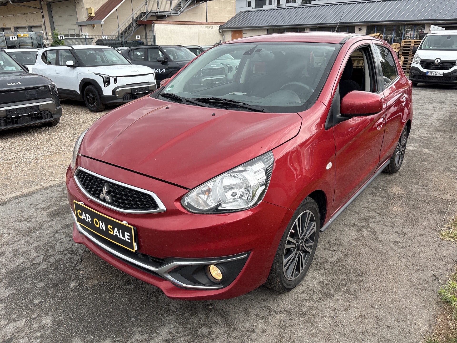 Mitsubishi Space