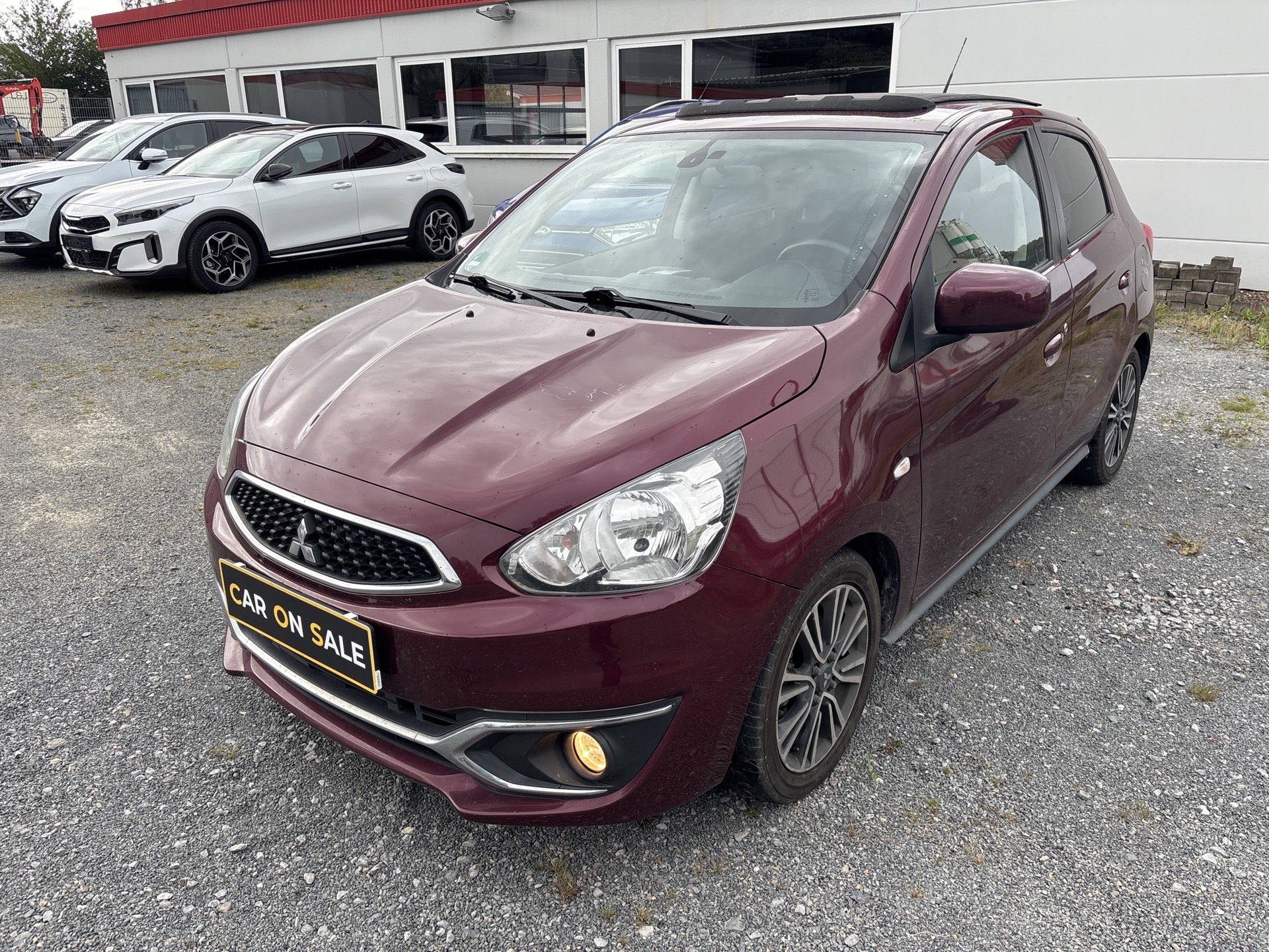Mitsubishi Space