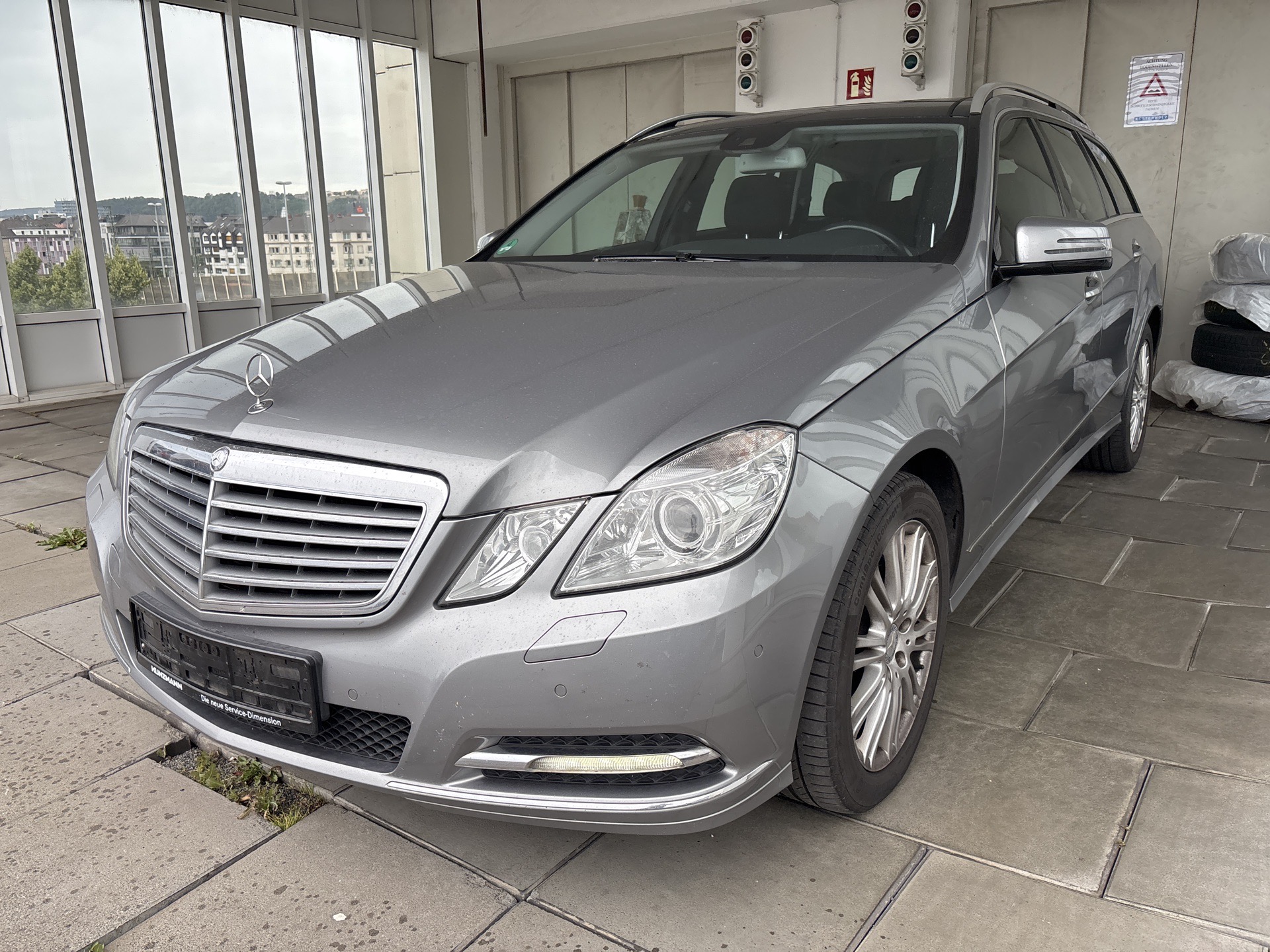 Mercedes-Benz E