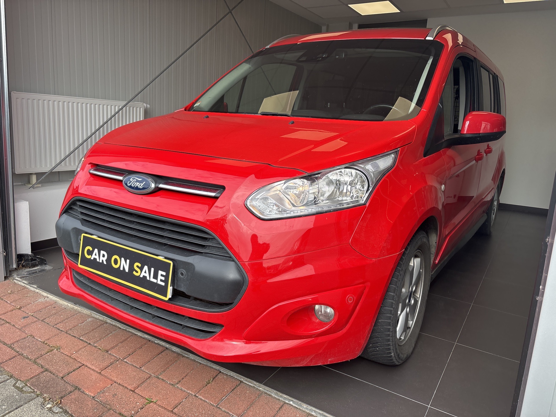 Ford Grand