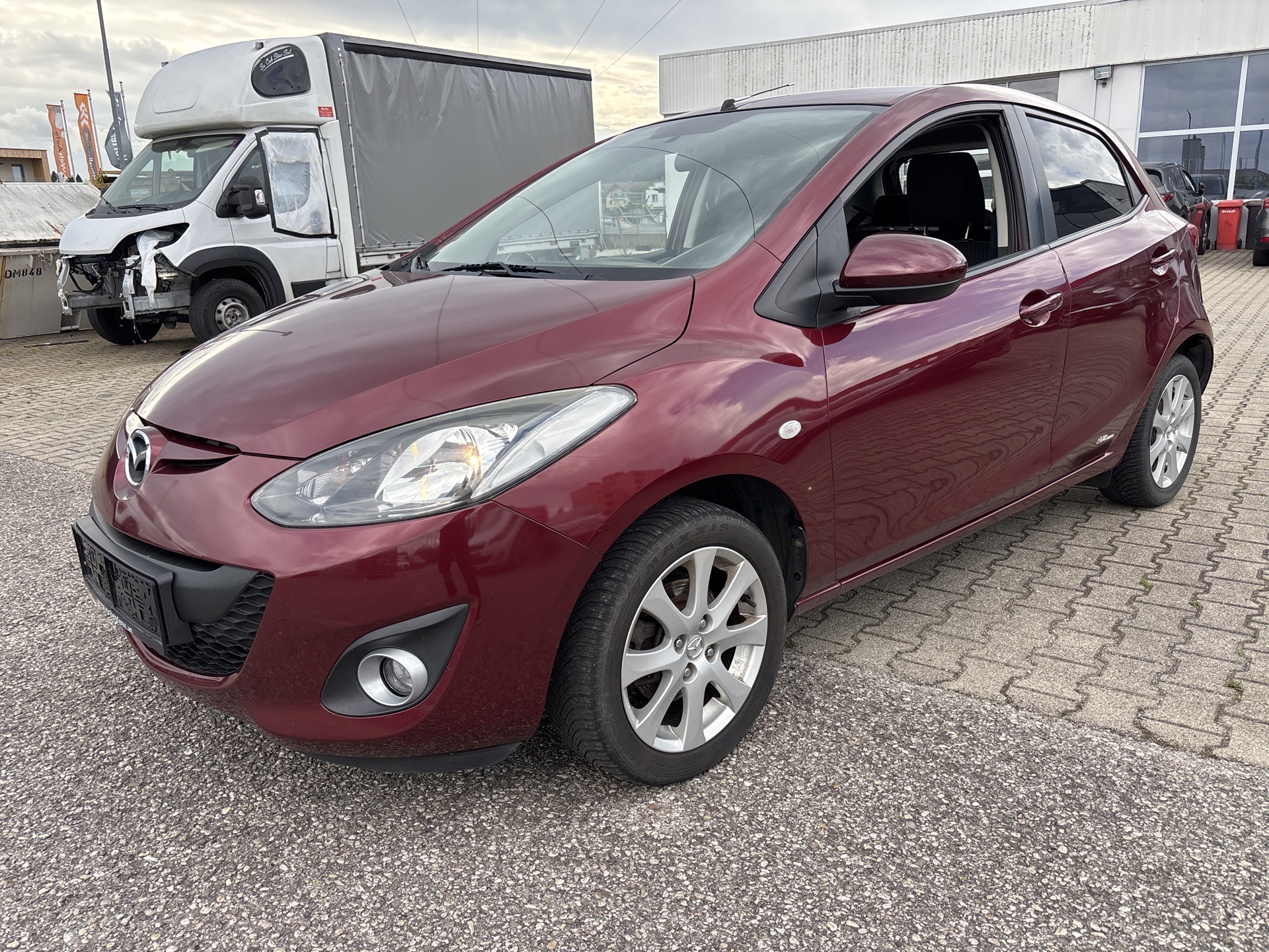 Mazda 2