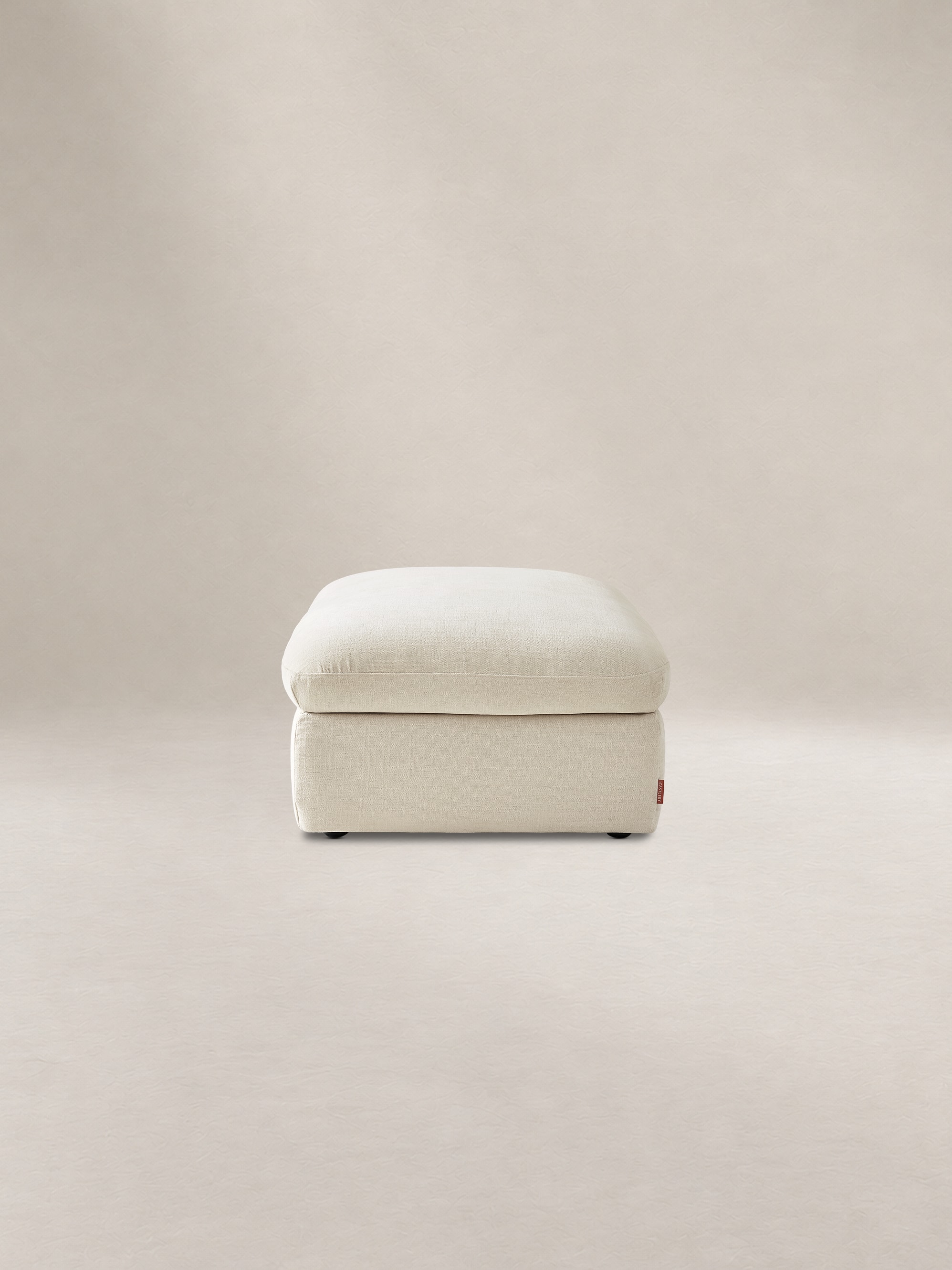 Ollie Storage Ottoman | Castlery US