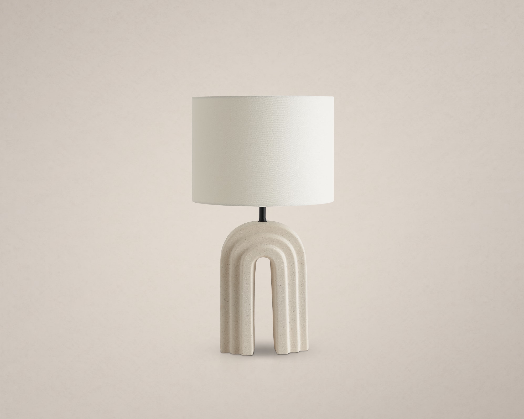 Blanc Arched Table Lamp 1