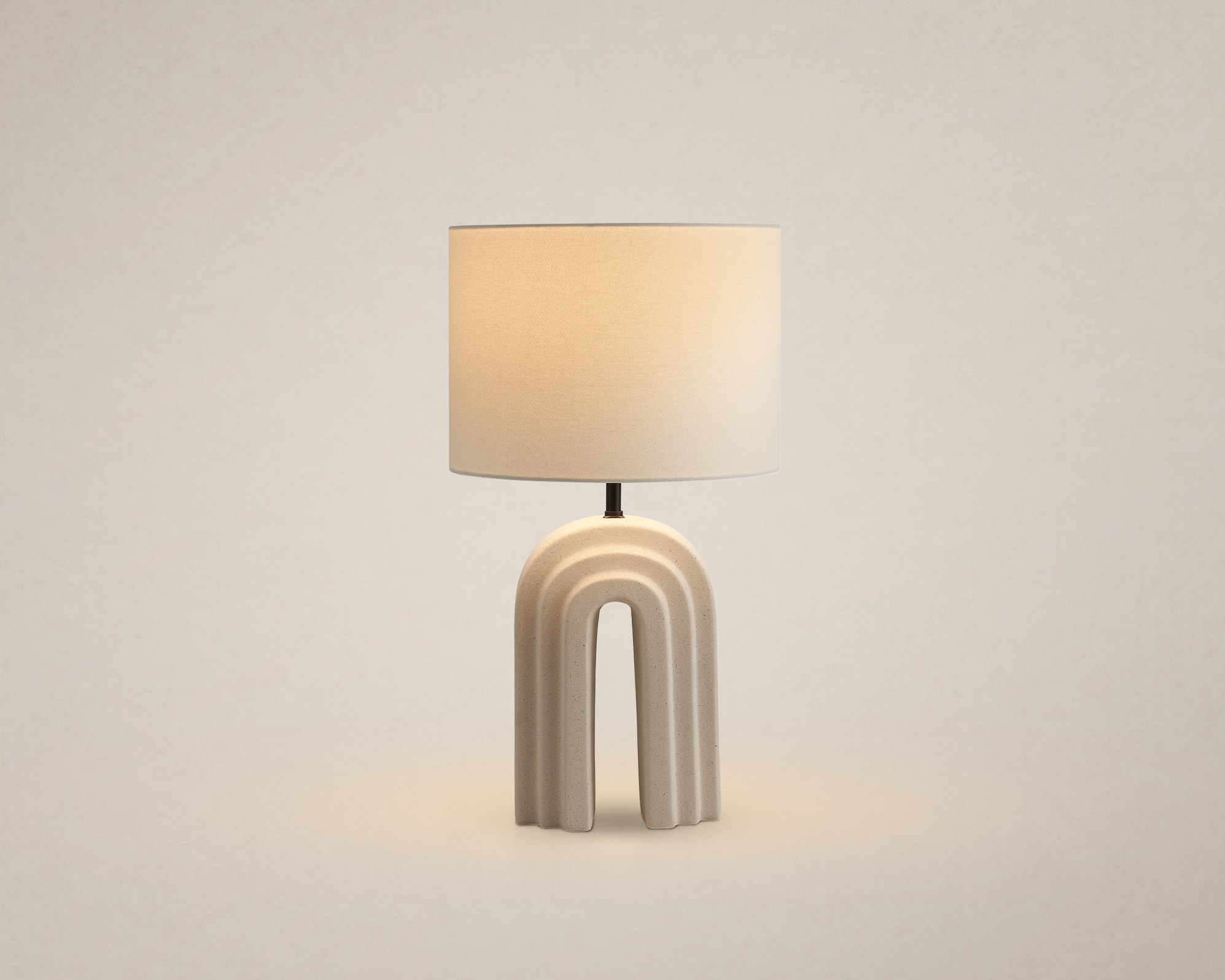 Blanc Arched Table Lamp 2