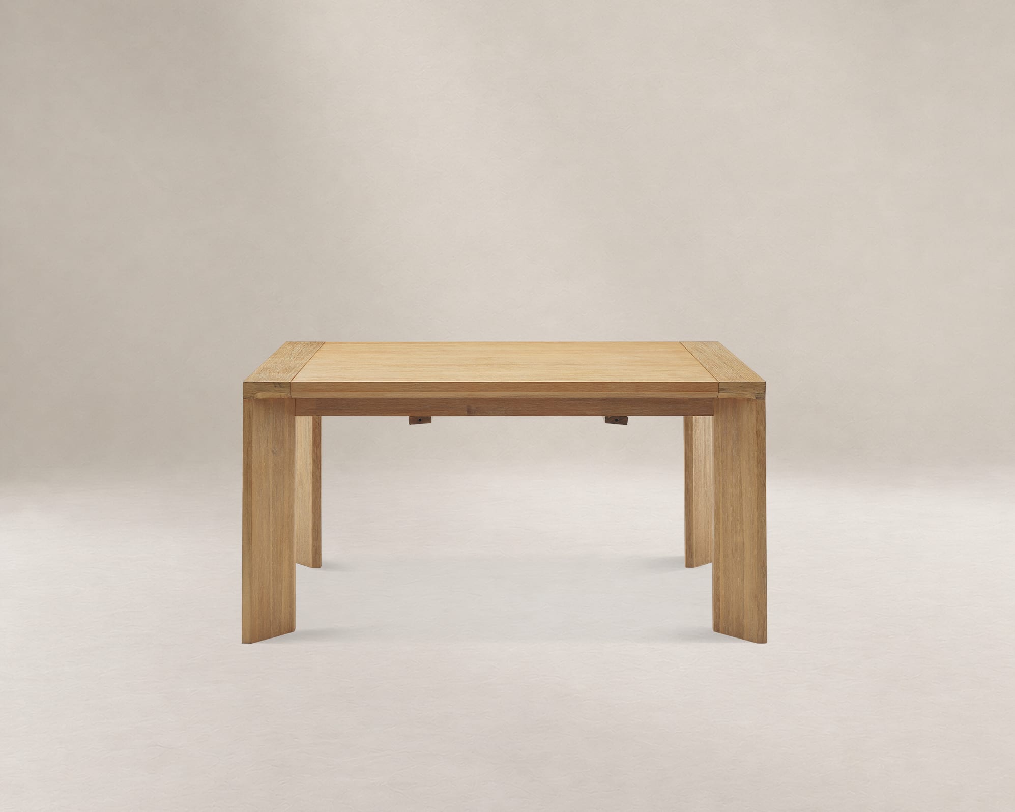 Casa Extendable Dining Table, 60.6"-80.3" 3