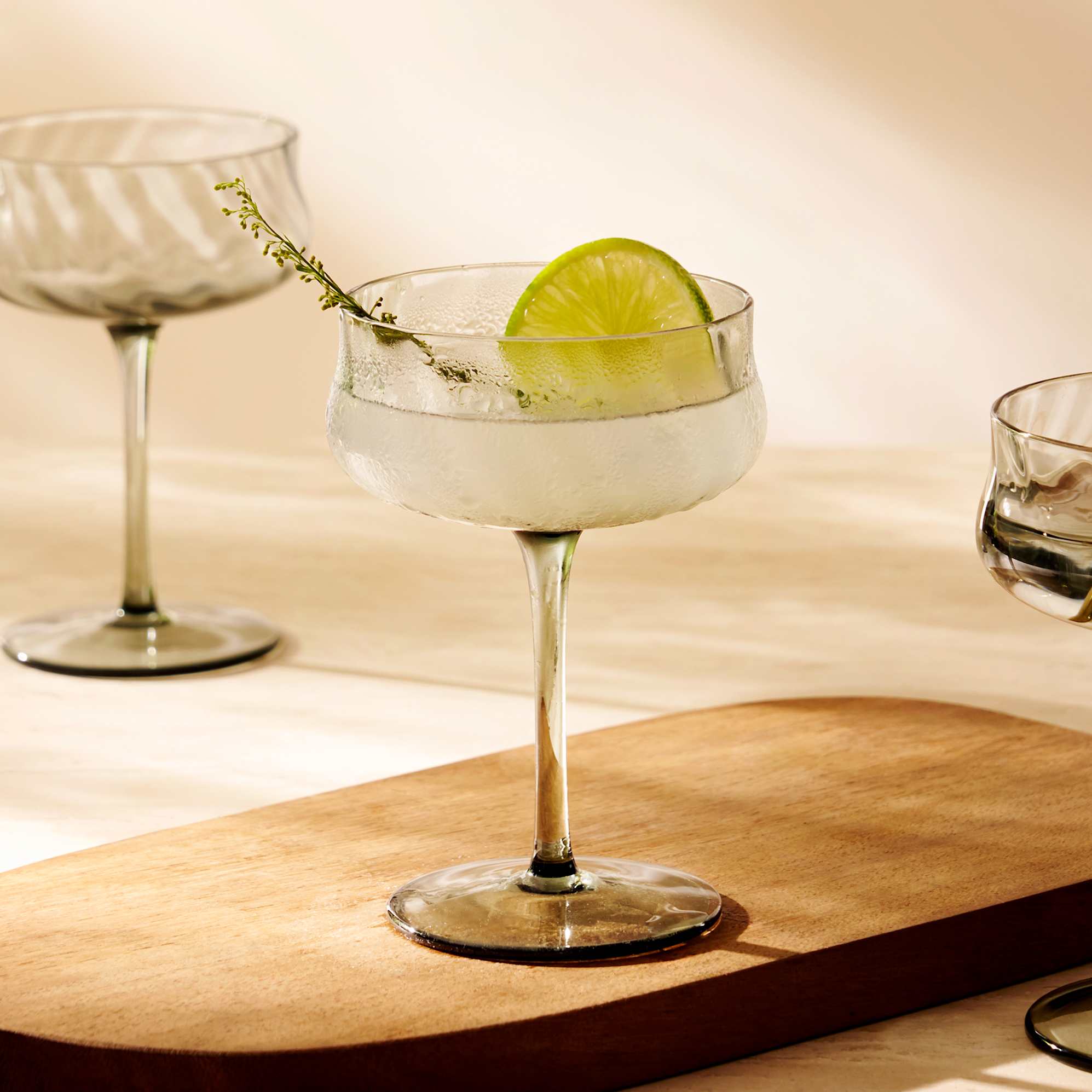 Cascade Coupe Glasses, Set of 4 3
