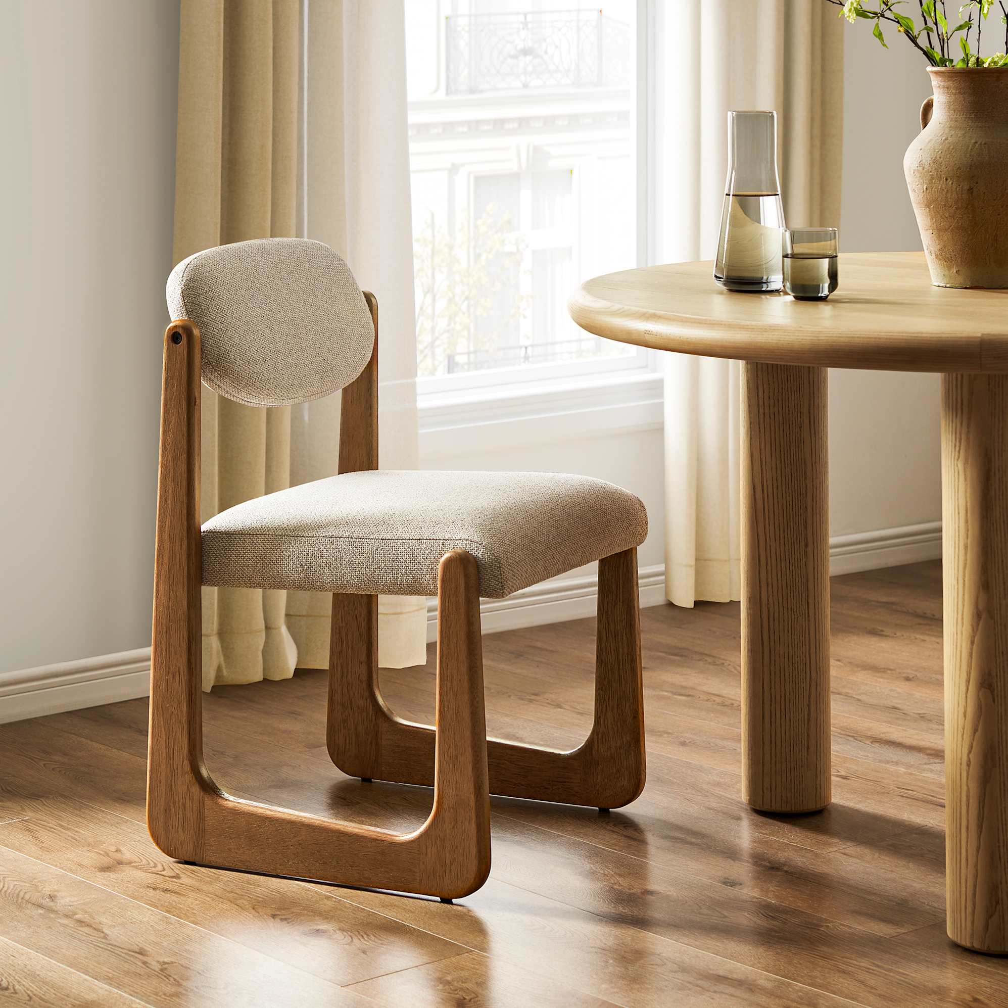 Harper Round Dining Table with Lira Chair Set 1