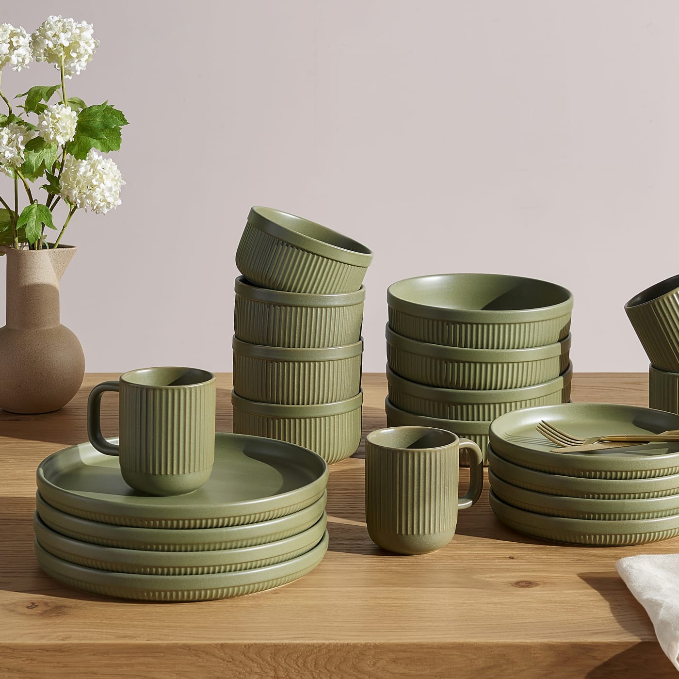Evelyn 20-Piece Dinnerware SetSitewide Sale