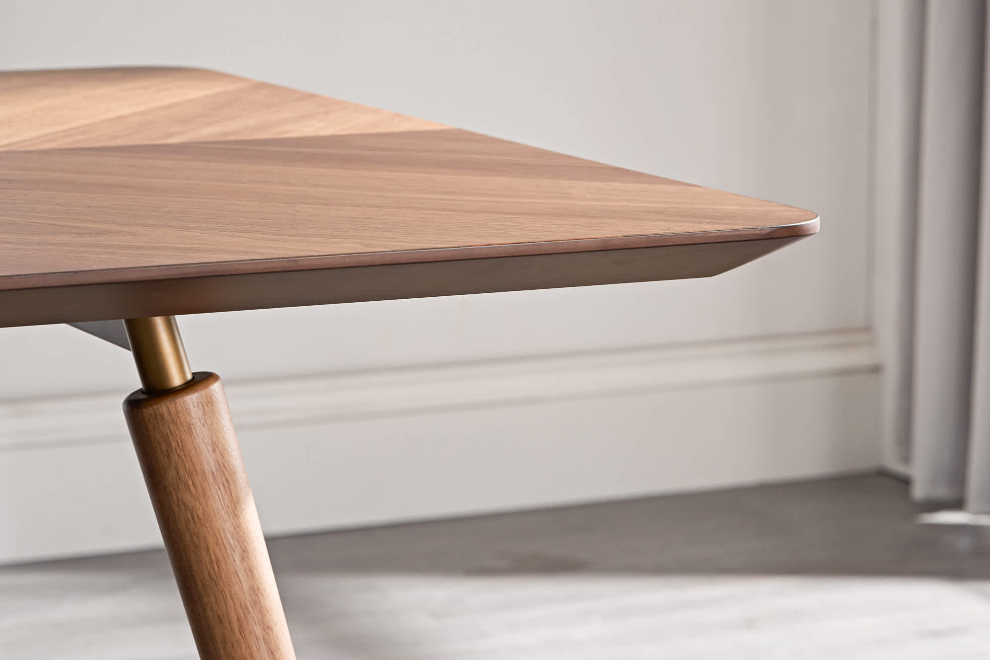 Lily Dining Table 6