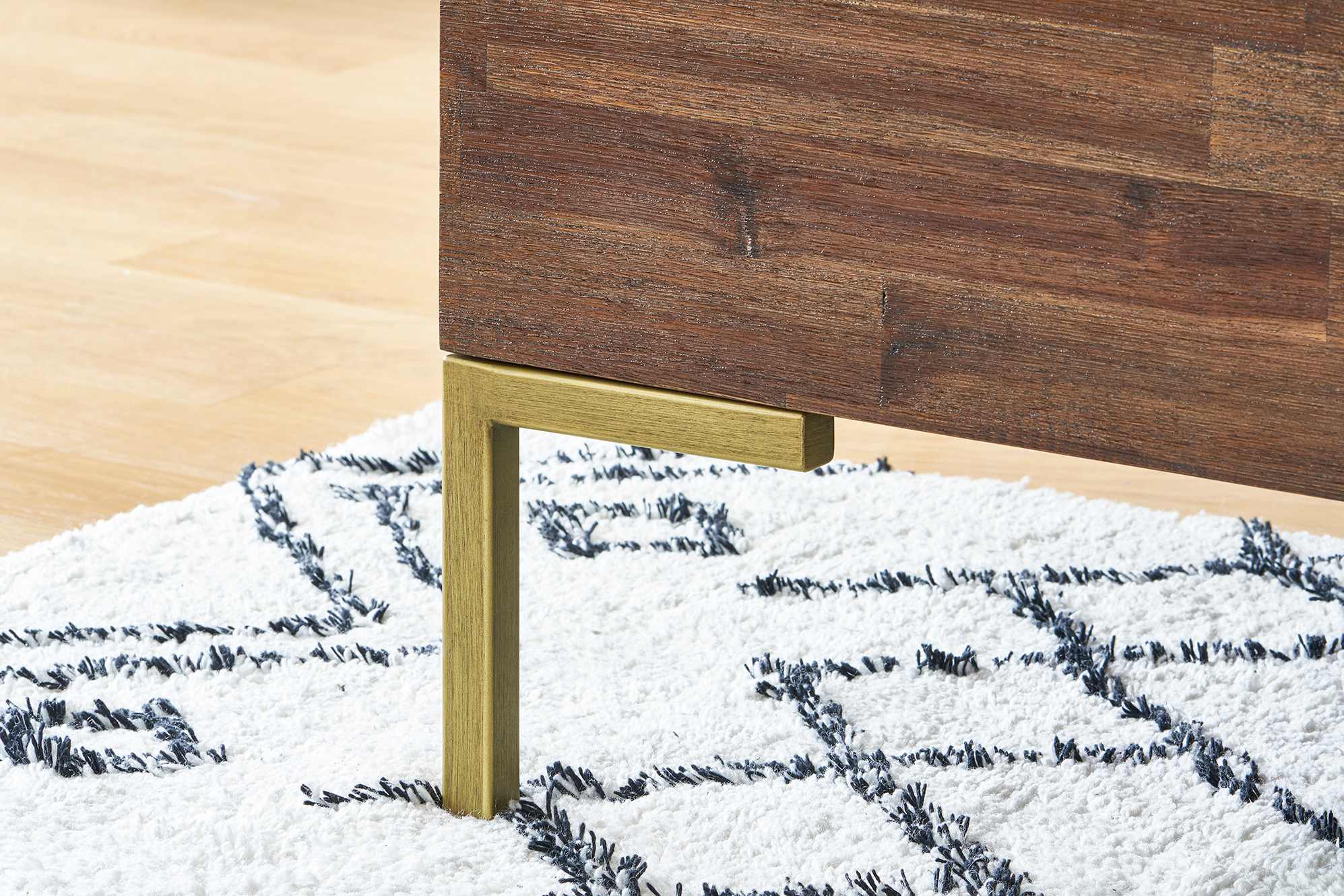 Hudson Bed with 2 Nightstands 8