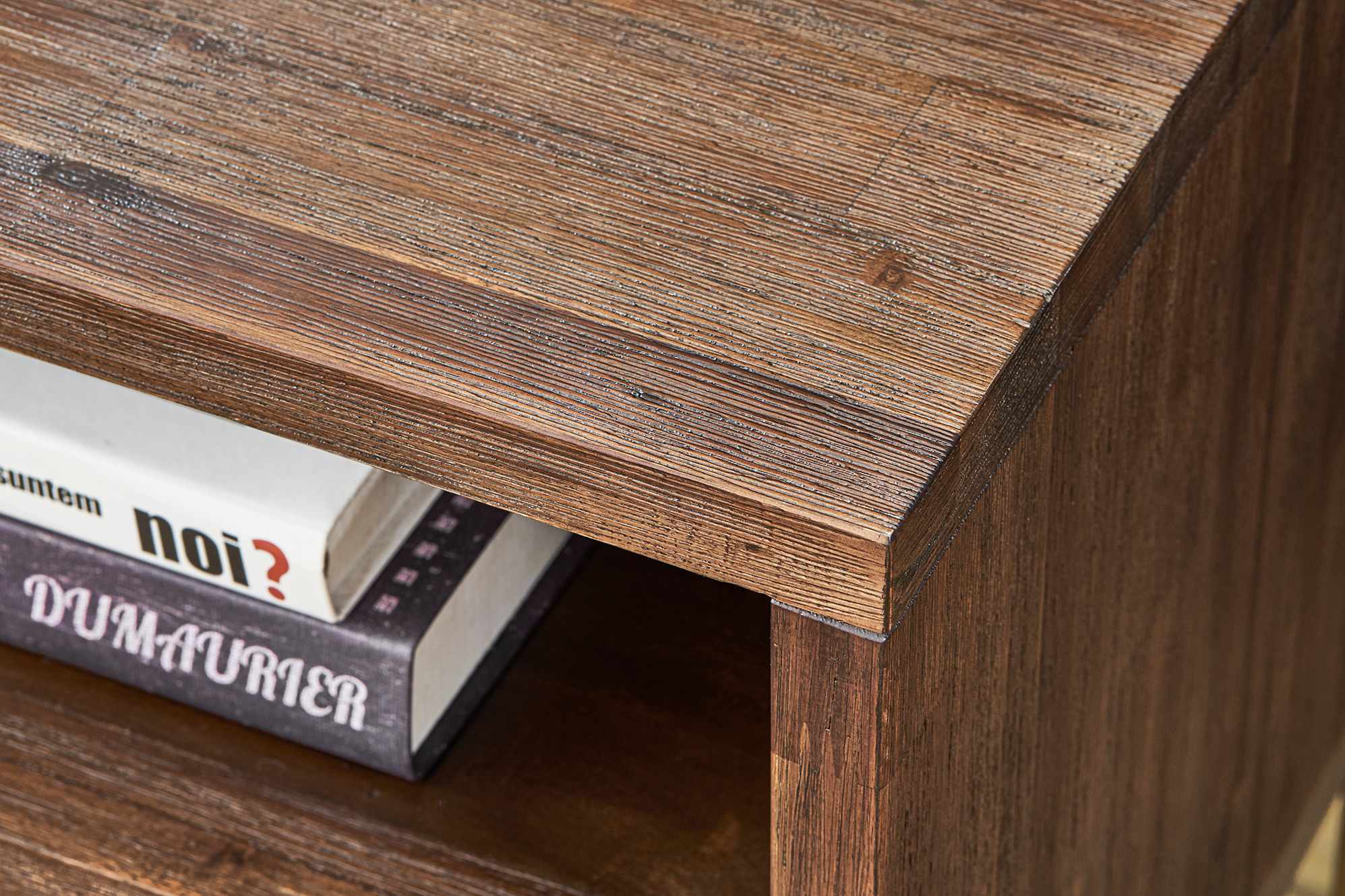 Hudson Bed with 2 Nightstands 9