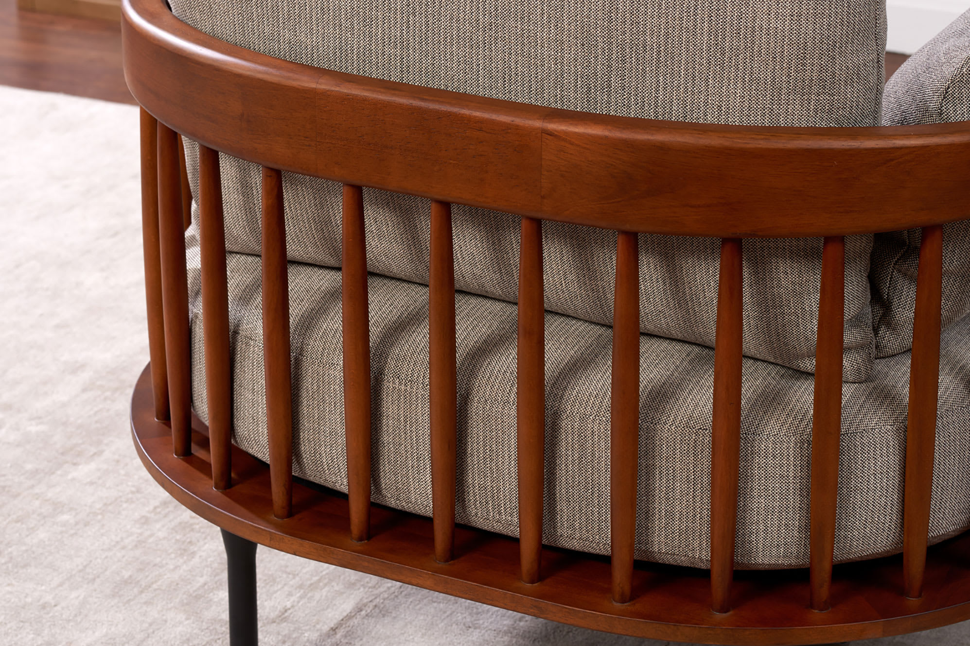 Wayne Armchair with Side Cushions 5