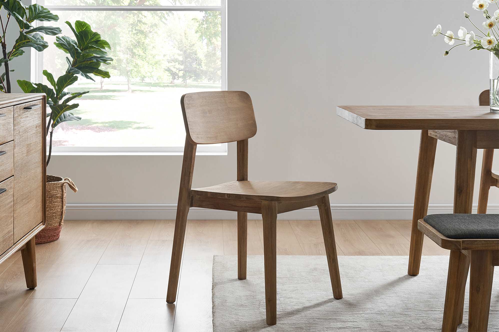Seb Extendable Dining Table with 4 Chairs 4