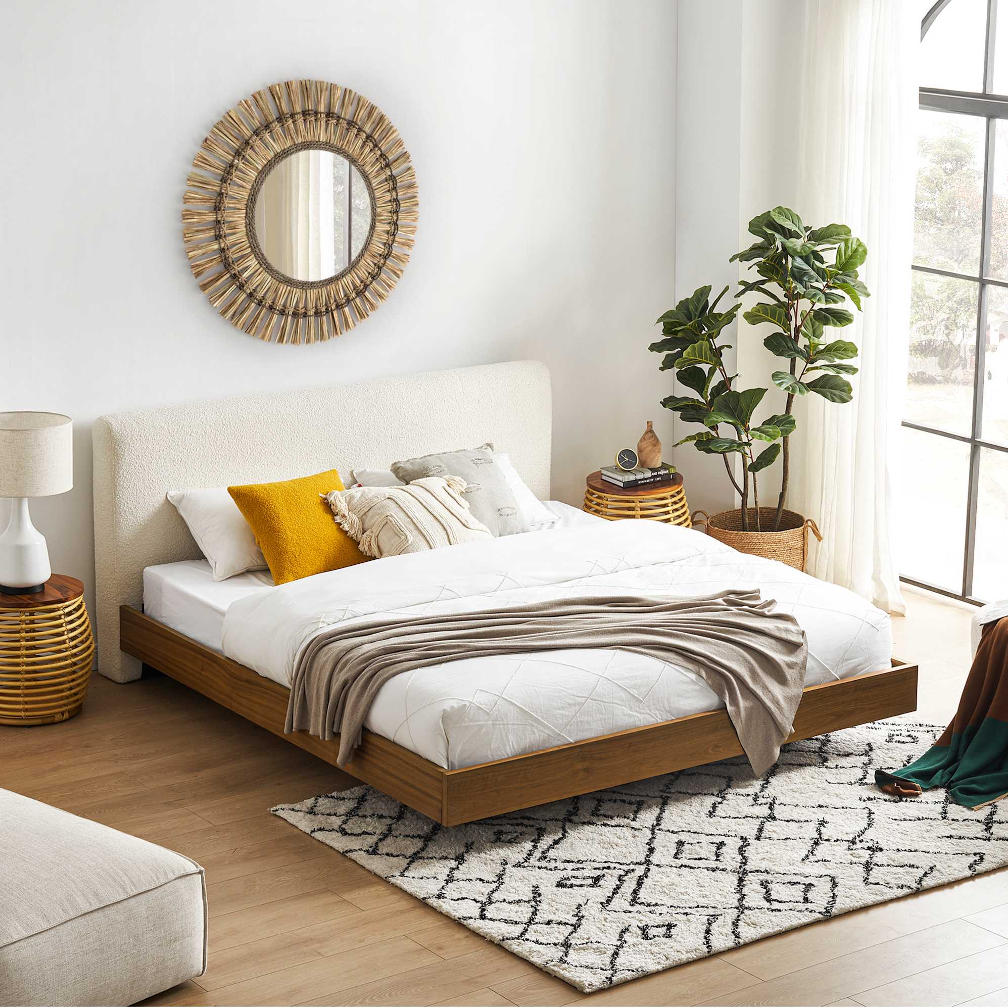 Joseph Bed, Bouclé 0