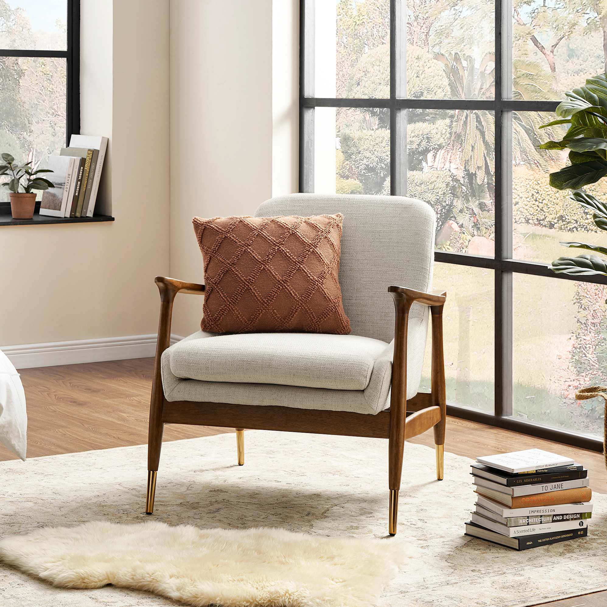 Desmond Armchair 3