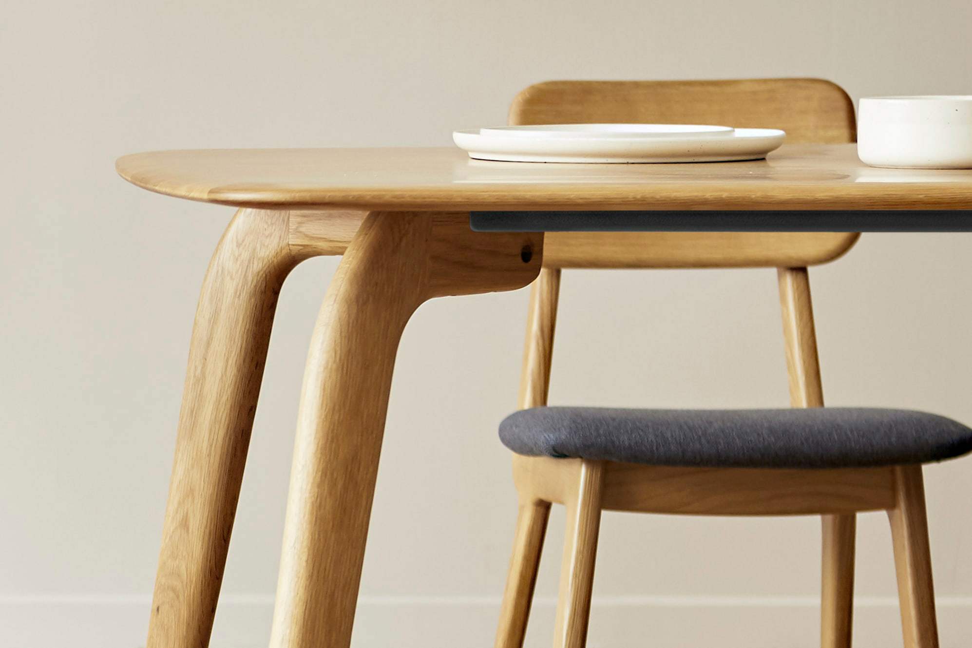 Vincent Dining Table with 4 Chairs, Oak 6