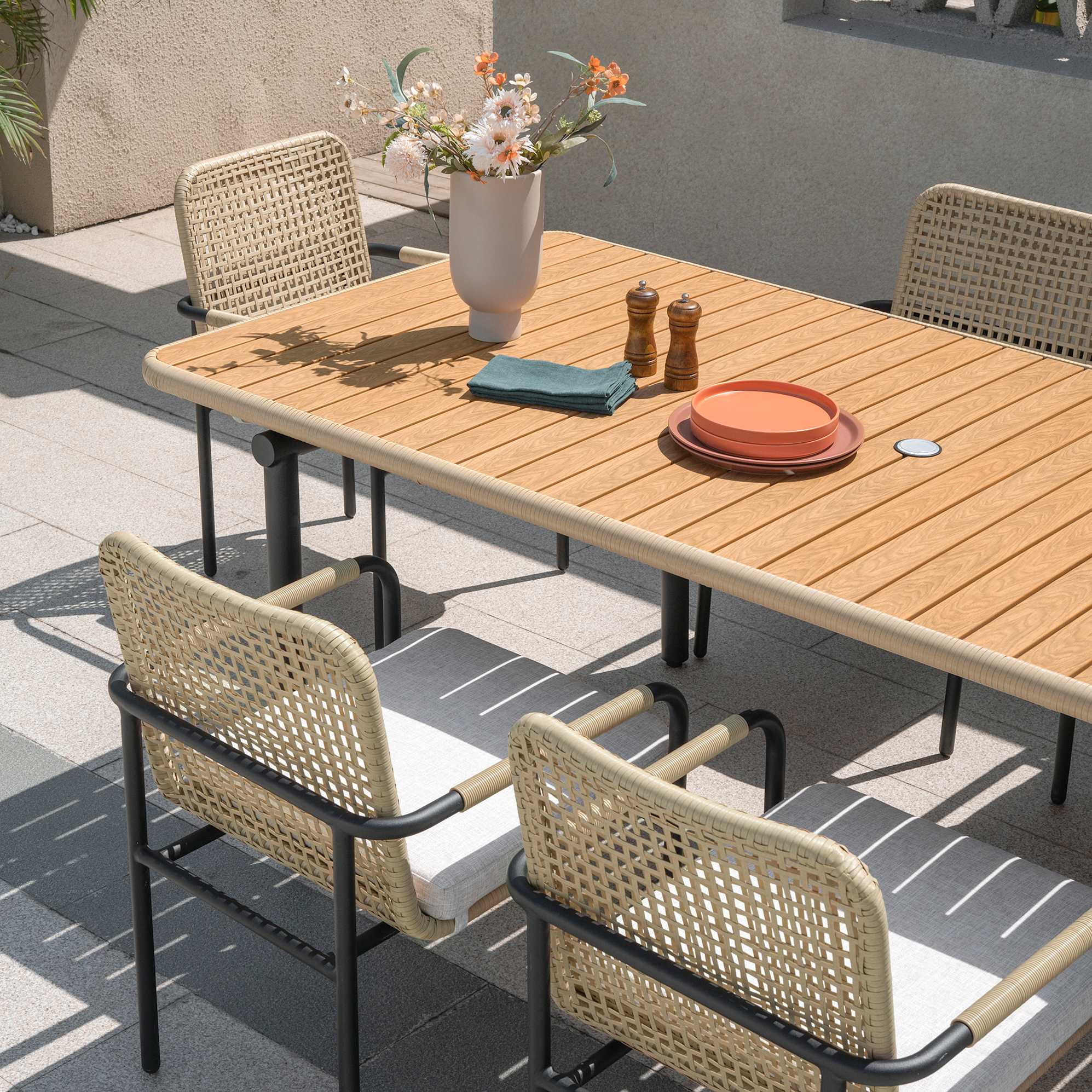 Sierra Outdoor Dining Table 6