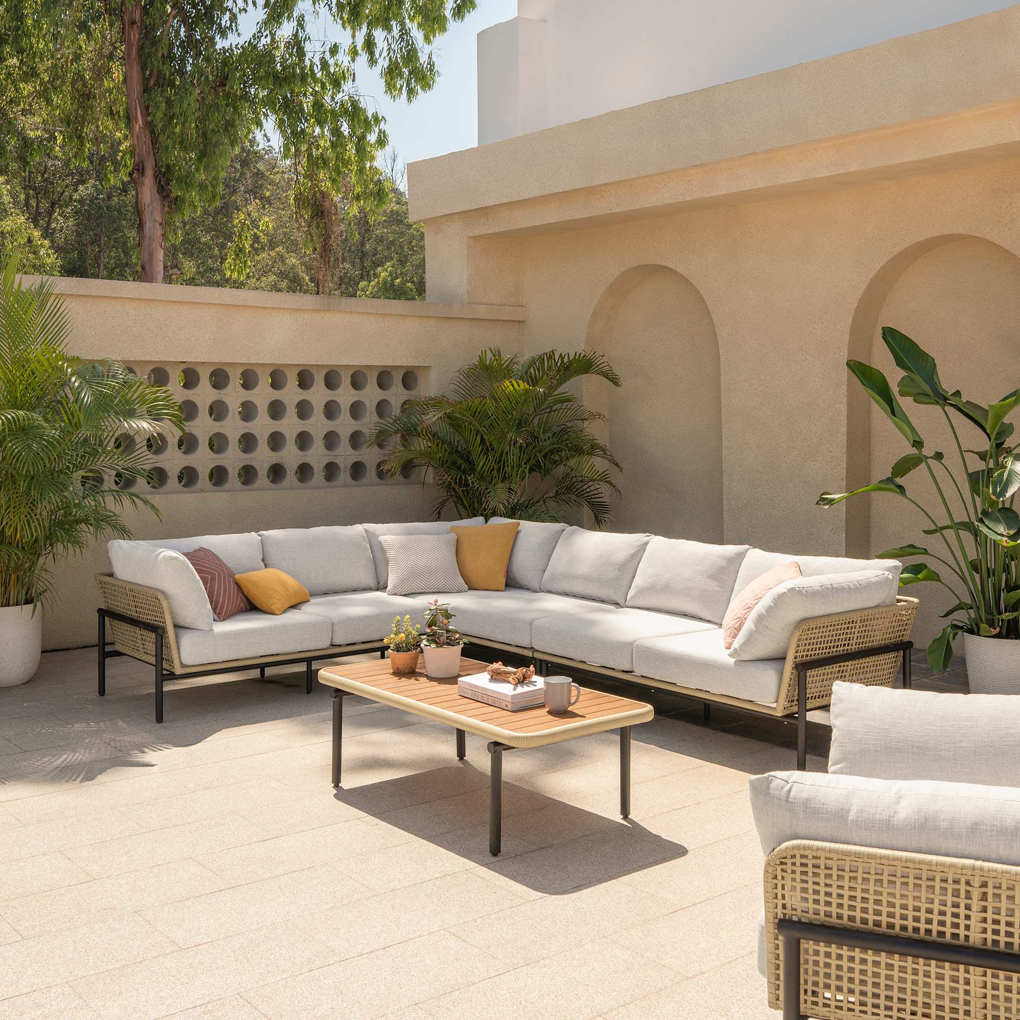 Sierra Outdoor Right Facing 2 Seater Sofa 3