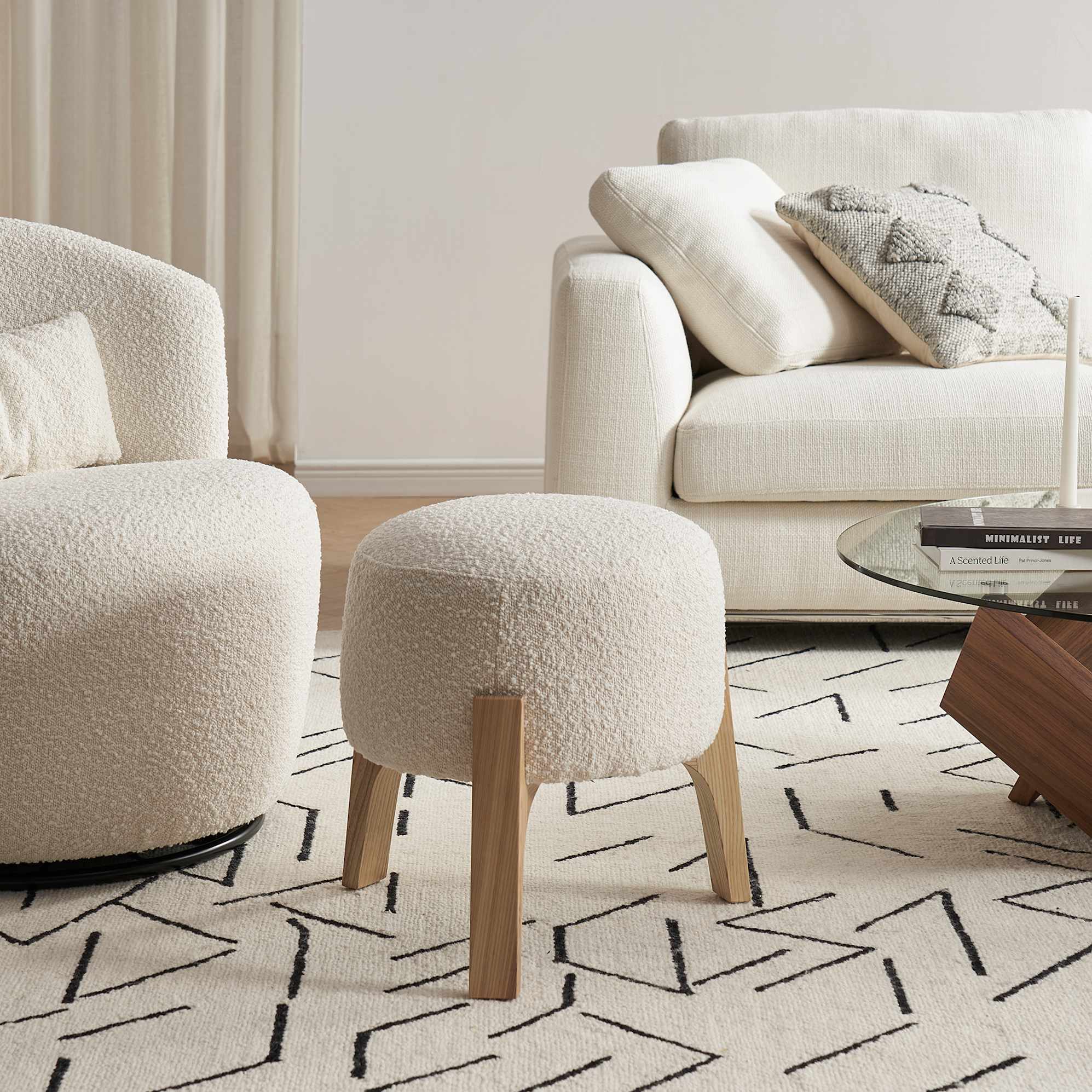 Kit Bouclé Stool 2