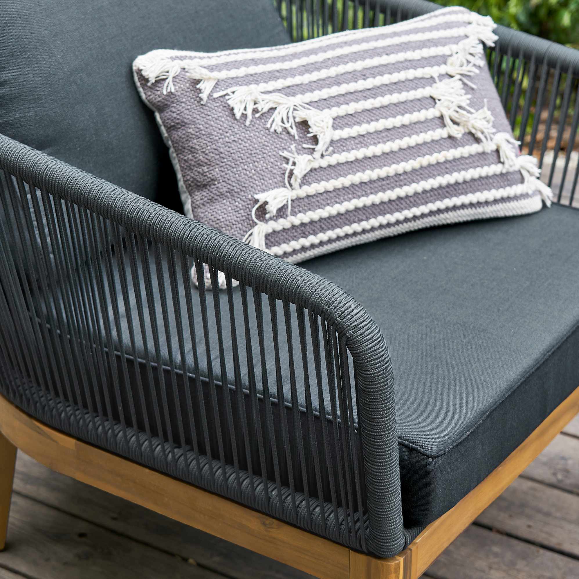 Maui Outdoor Lounge Chair 7