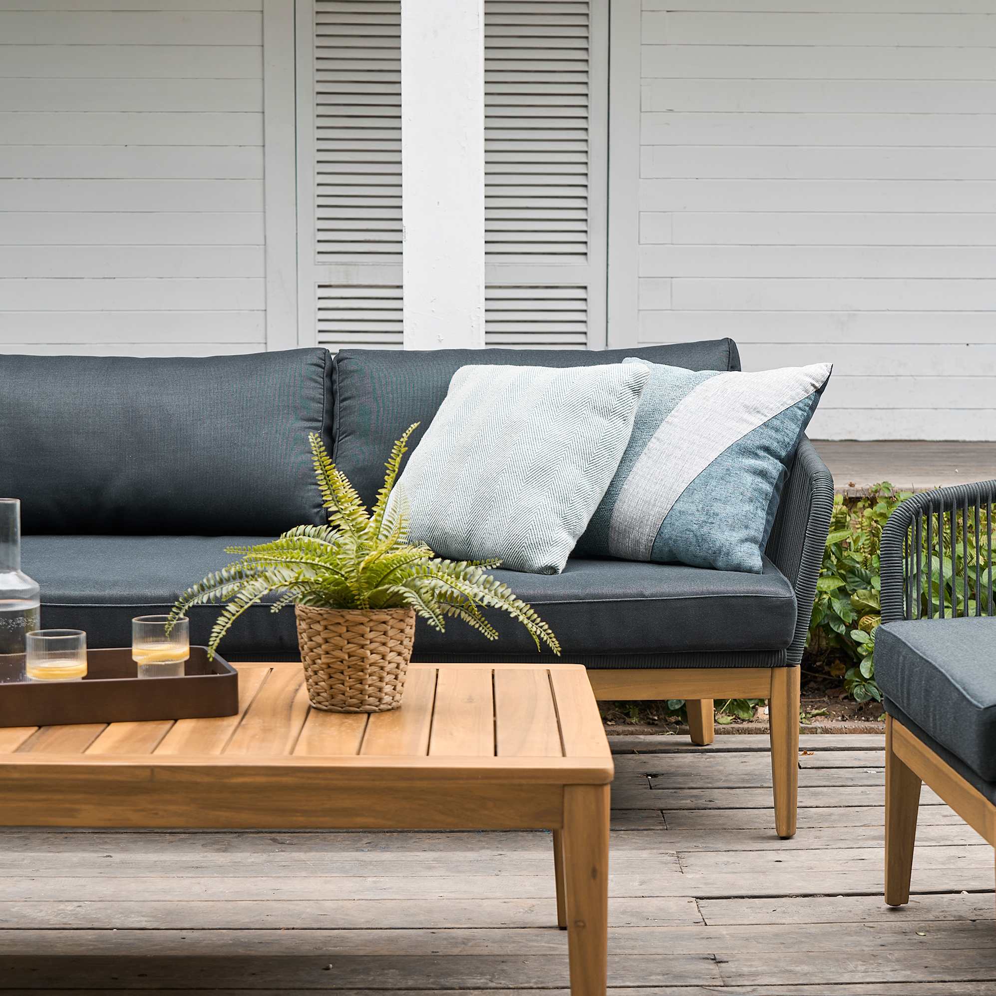 Maui Outdoor Loveseat, 2 Lounge Chairs & Table Set 6