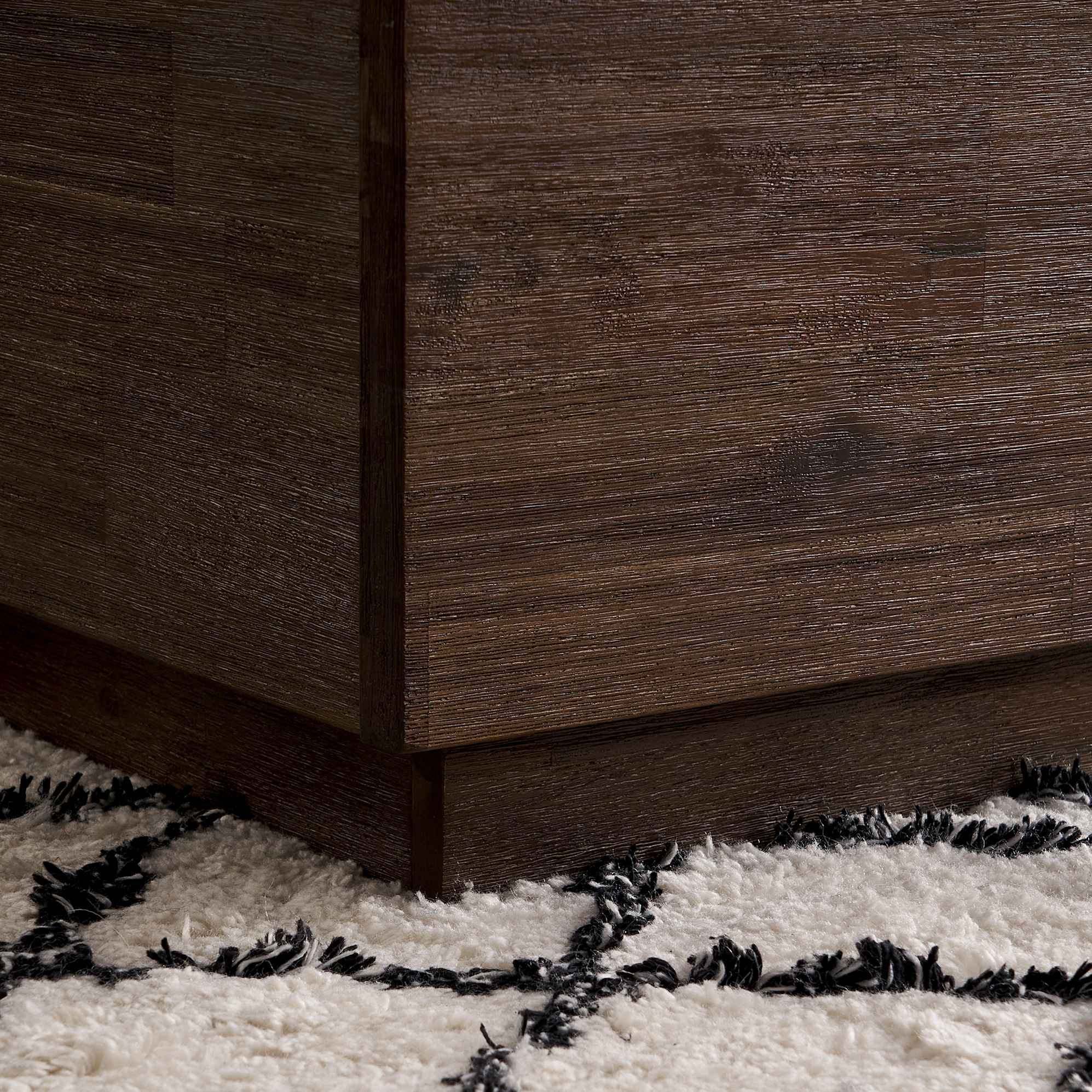 Emery Bed 6