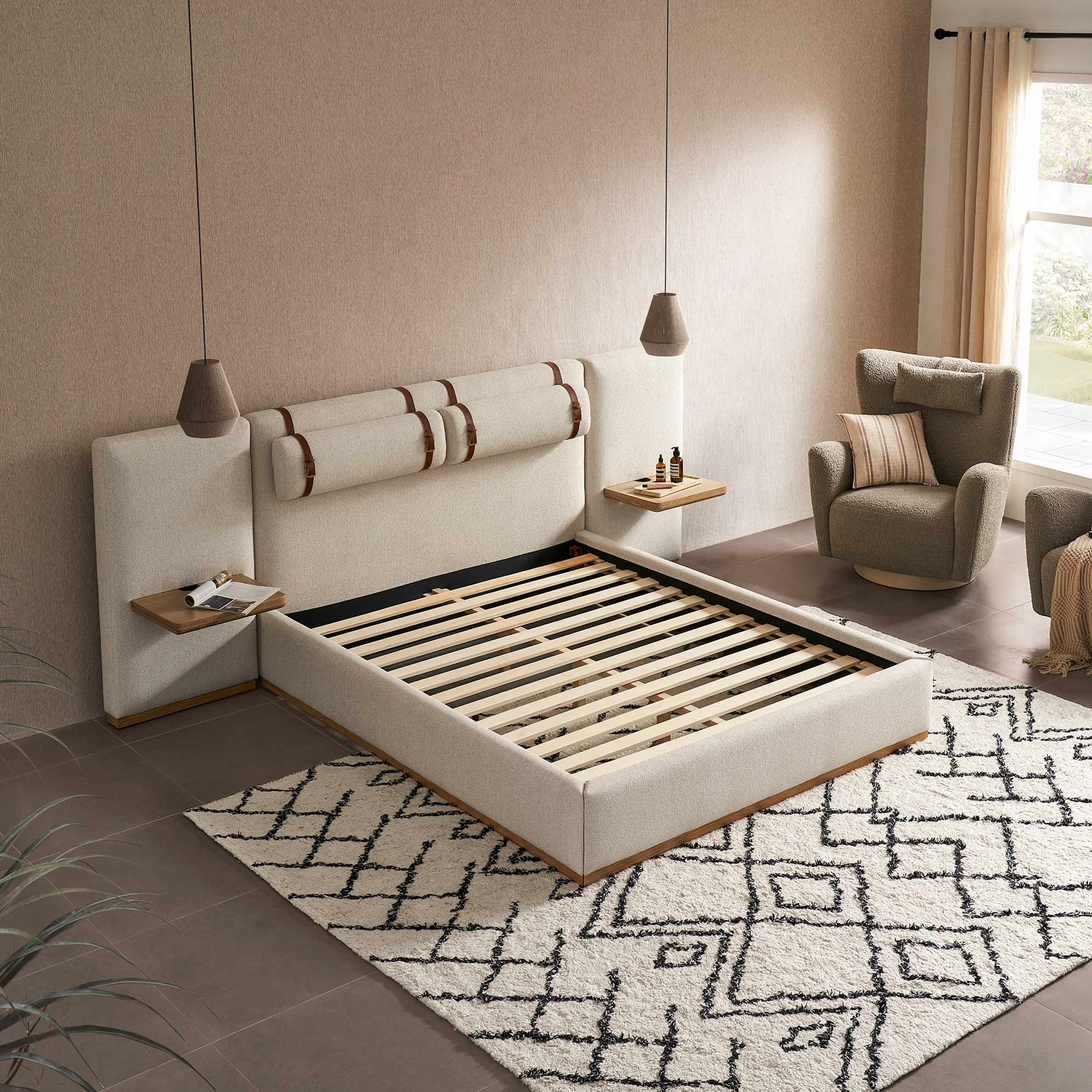 Claude Performance Fabric Bed 2