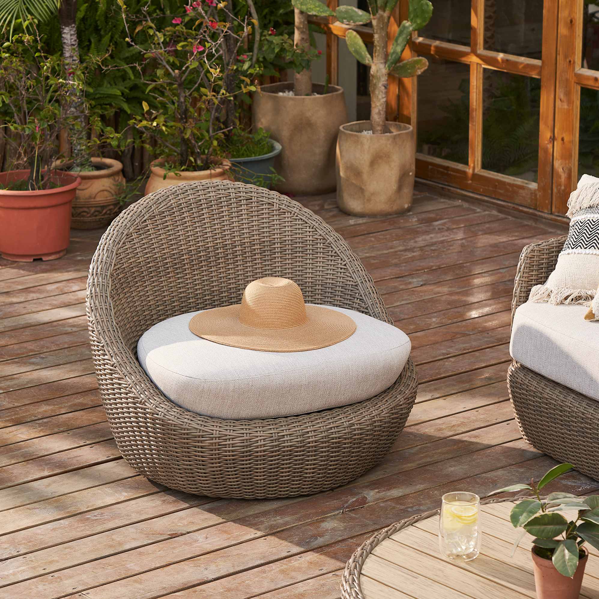 Malta Outdoor Build-Your-Own Lounge Set 4
