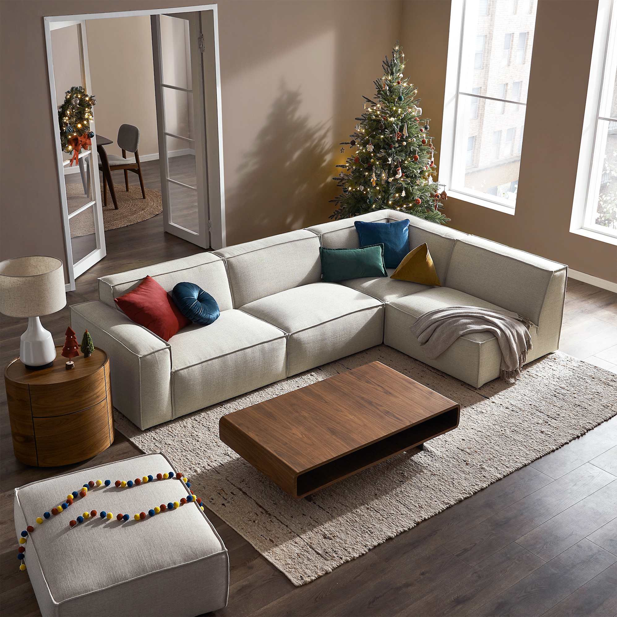 Jonathan Chaise Sectional Sofa 4