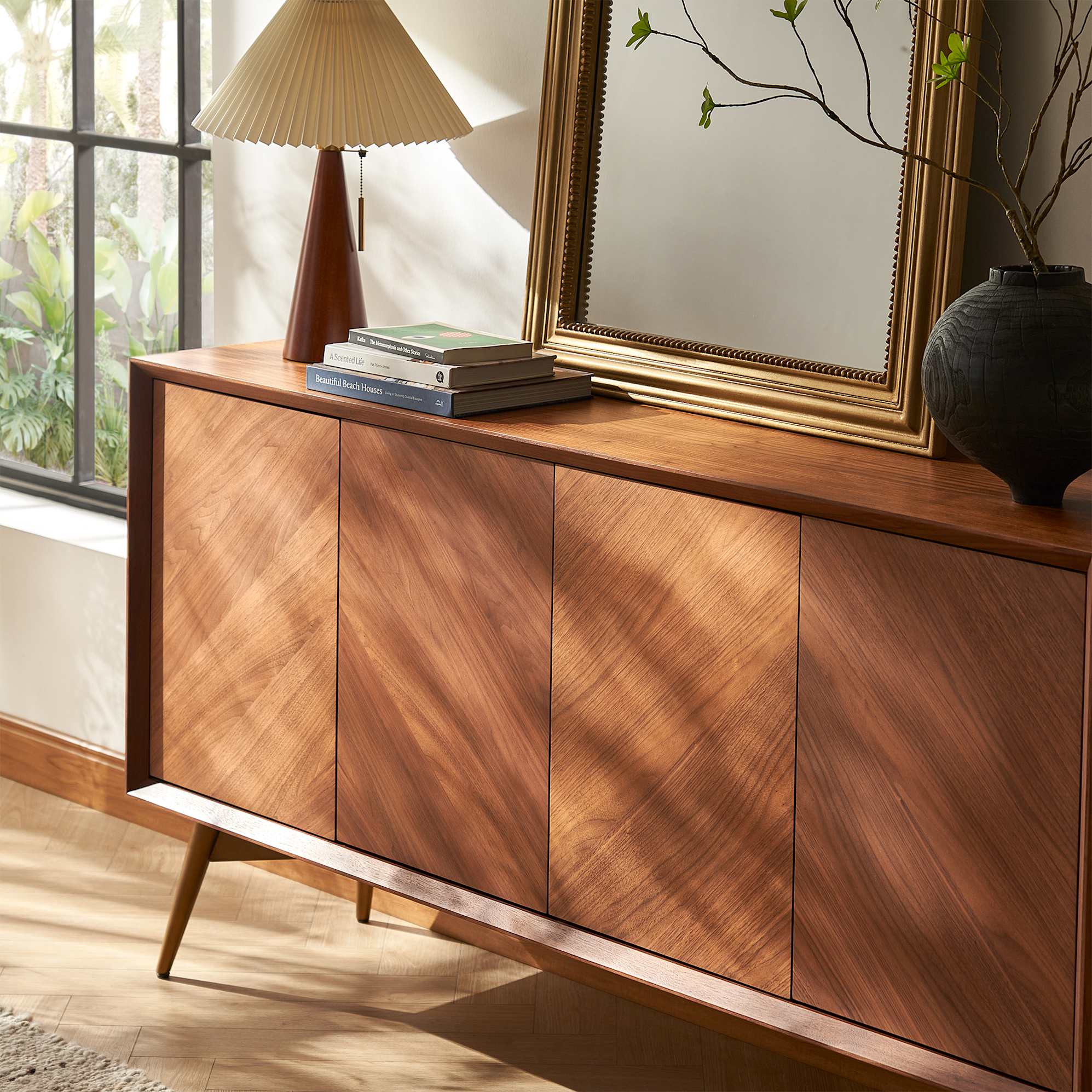Lily Sideboard 3