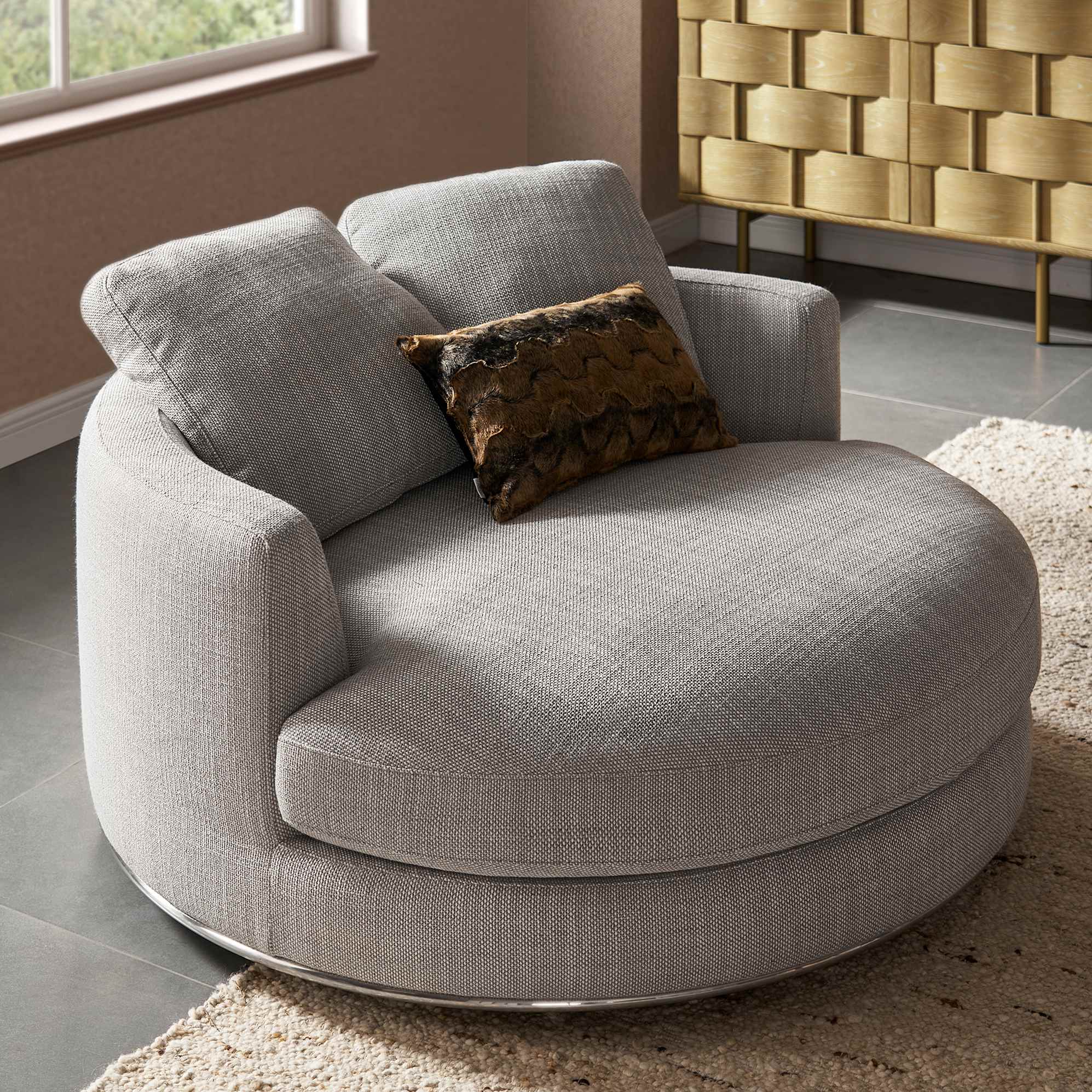 Hamilton Round Swivel 1.5 Seater Armchair 2