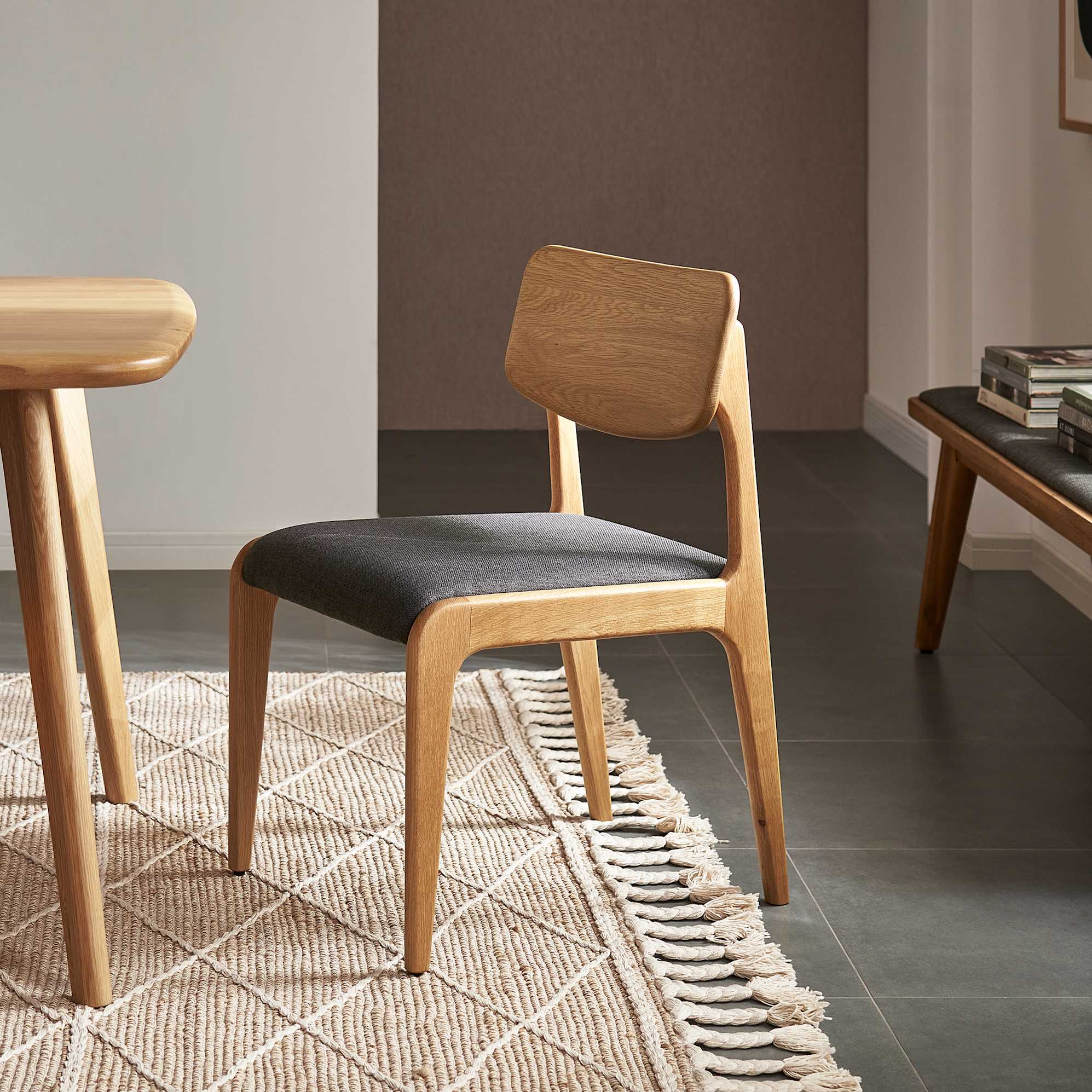 Vincent Chair, Oak 0
