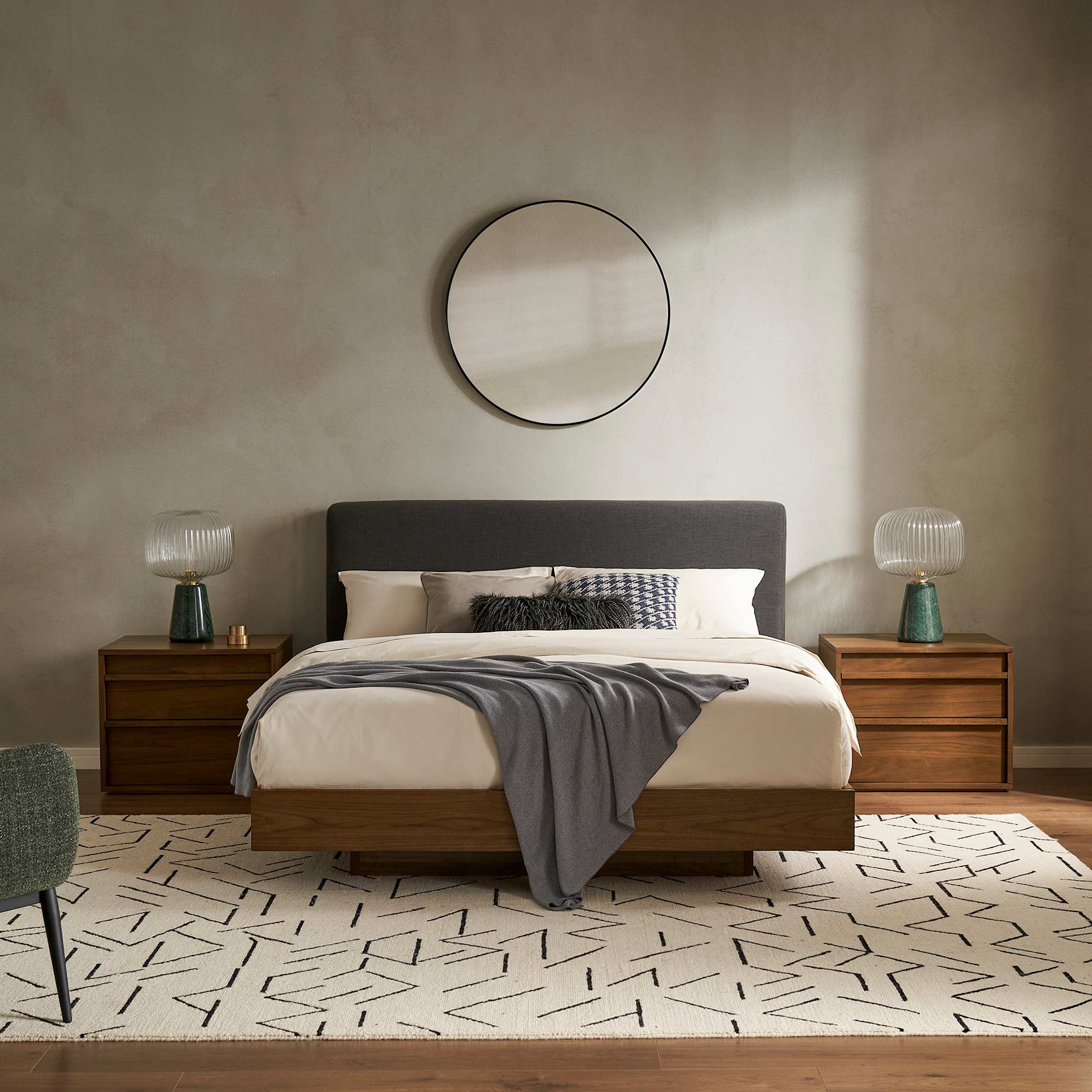 Joseph Bed 0
