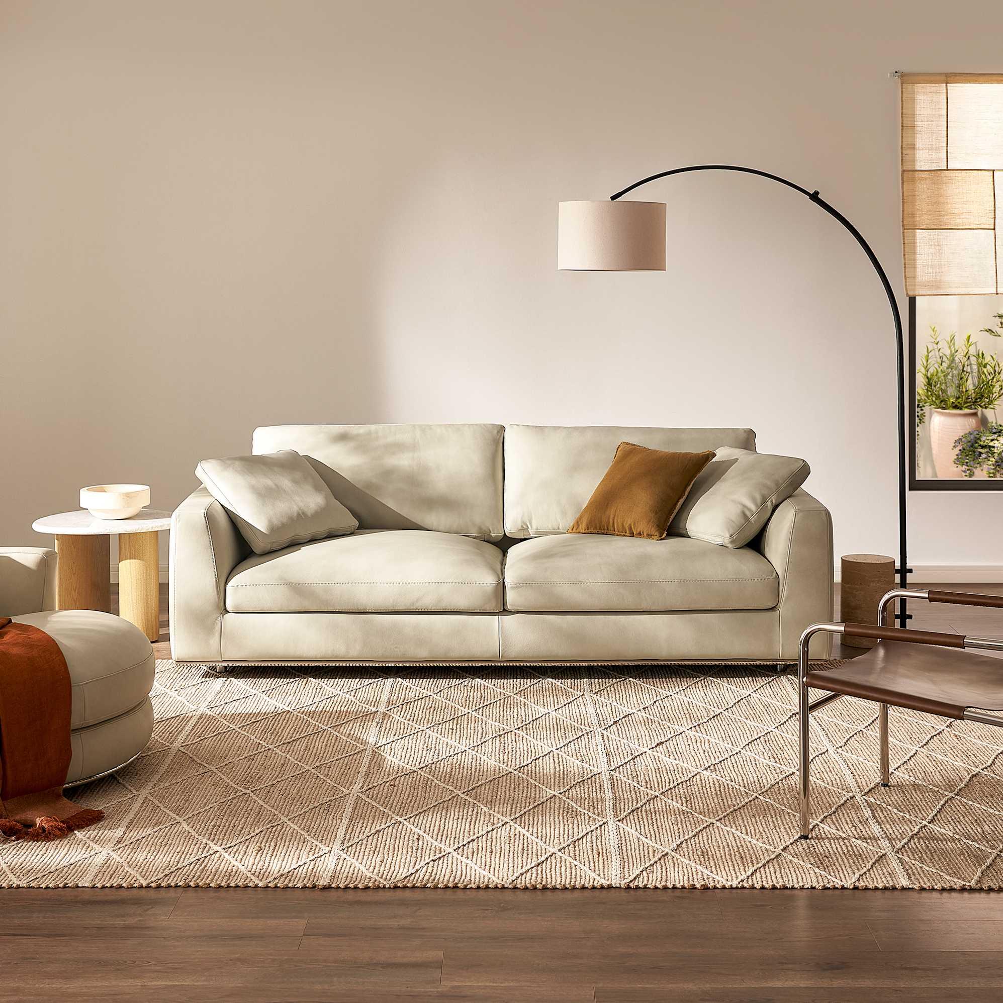 Hamilton Leather 3 Seater Sofa 0