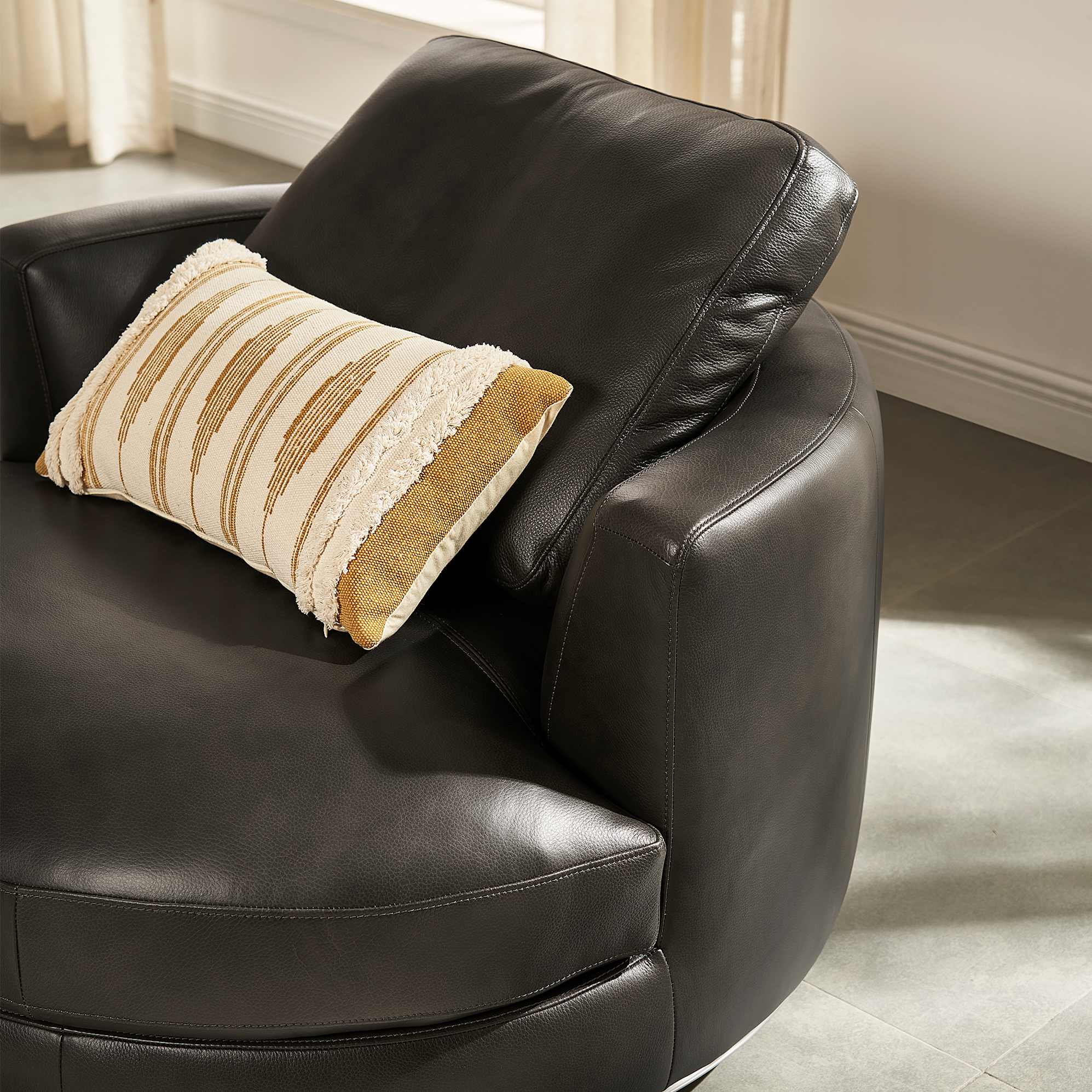 Hamilton Leather Round Swivel Armchair 2