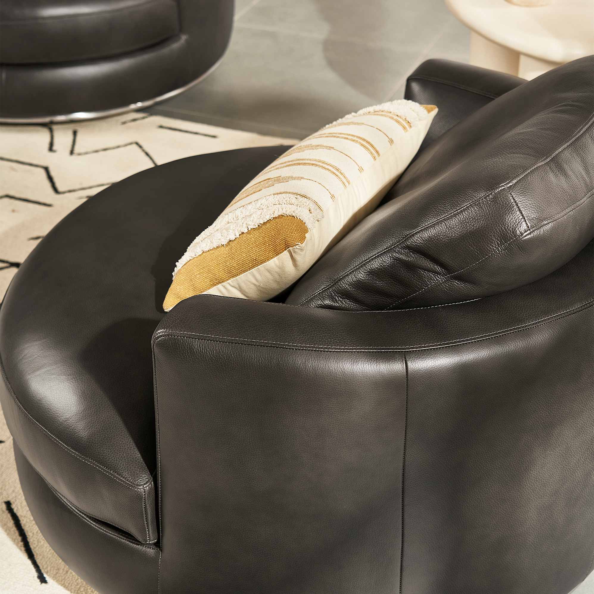 Hamilton Leather Round Swivel Armchair 3